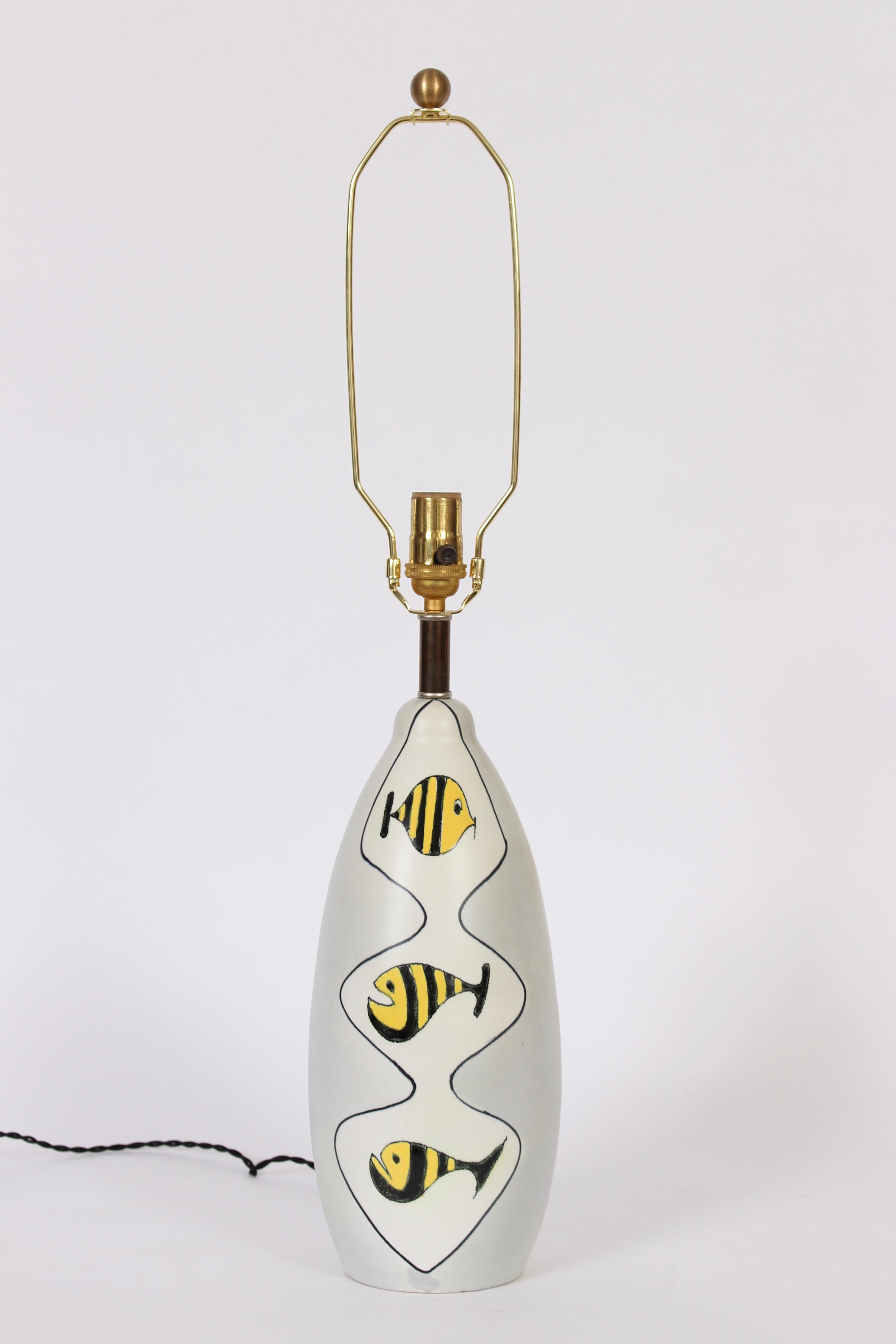 Mid-Century Modern Bitossi Hand Painted Three Yellow Stripe Zebra Fish Glazed Pottery Lamp For Sale