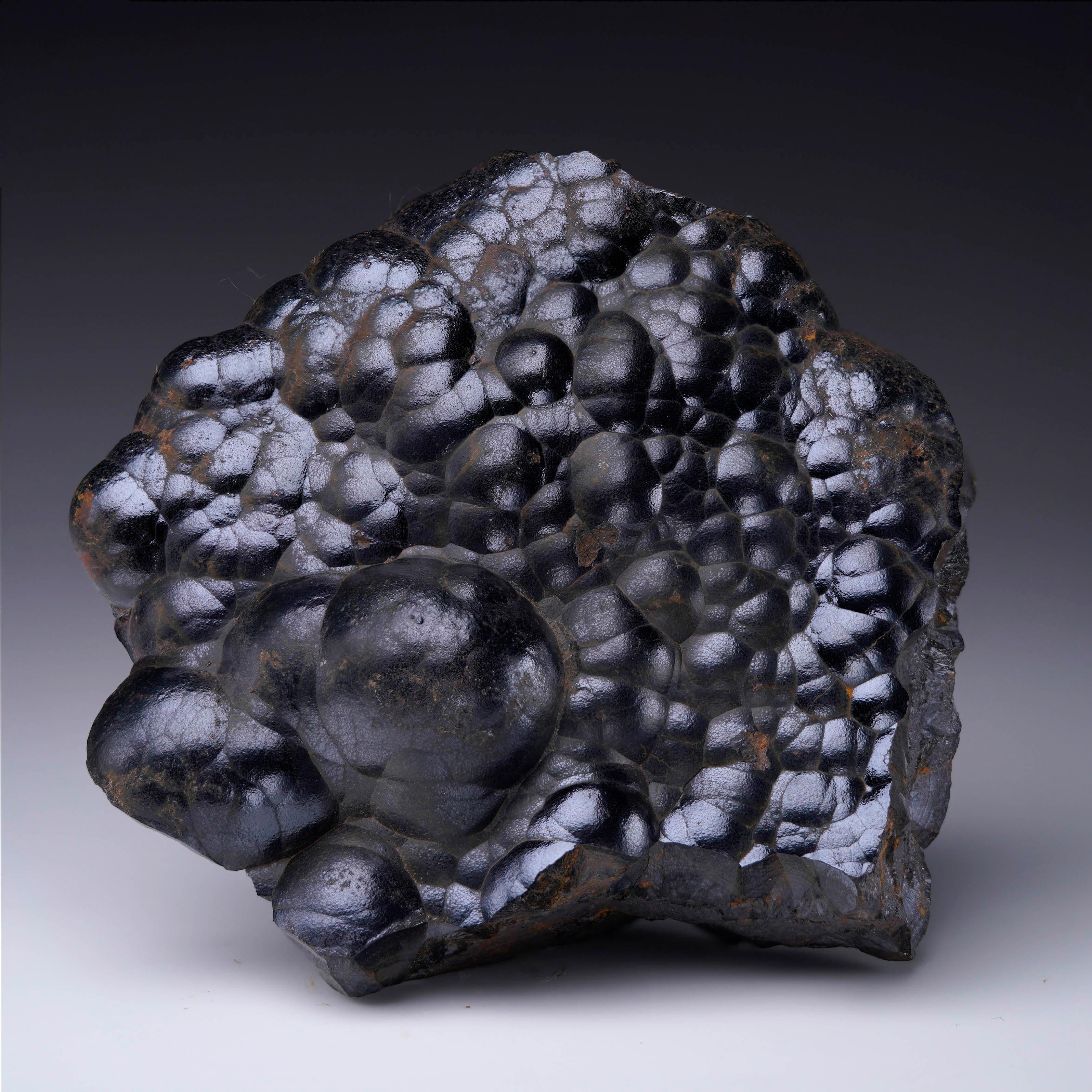 XXI secolo e contemporaneo Botryoidal Hematite From Morocco – 1.15 Lb. in vendita
