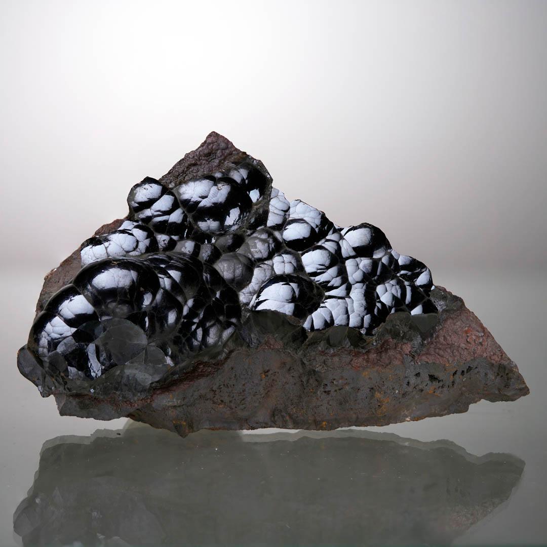 XXI secolo e contemporaneo Botryoidal Hematite From Morocco – 1.54 Lb. in vendita