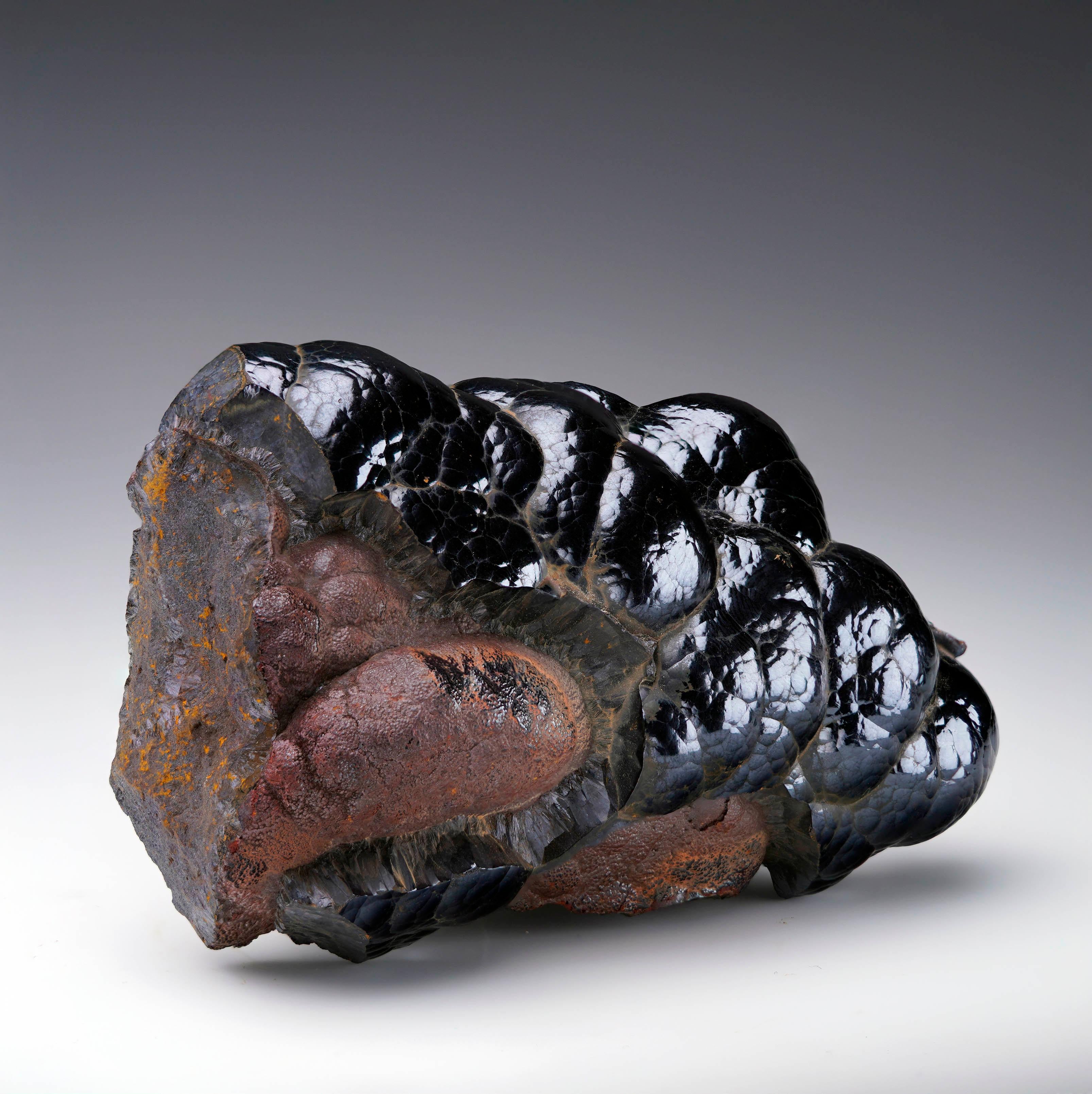Marocchino Botryoidal Hematite From Morocco – 374 Grams in vendita