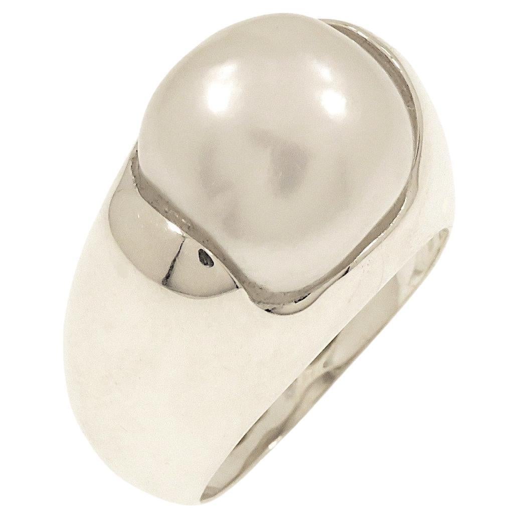Botta jewelry ring with Australian pearl in white gold For Sale