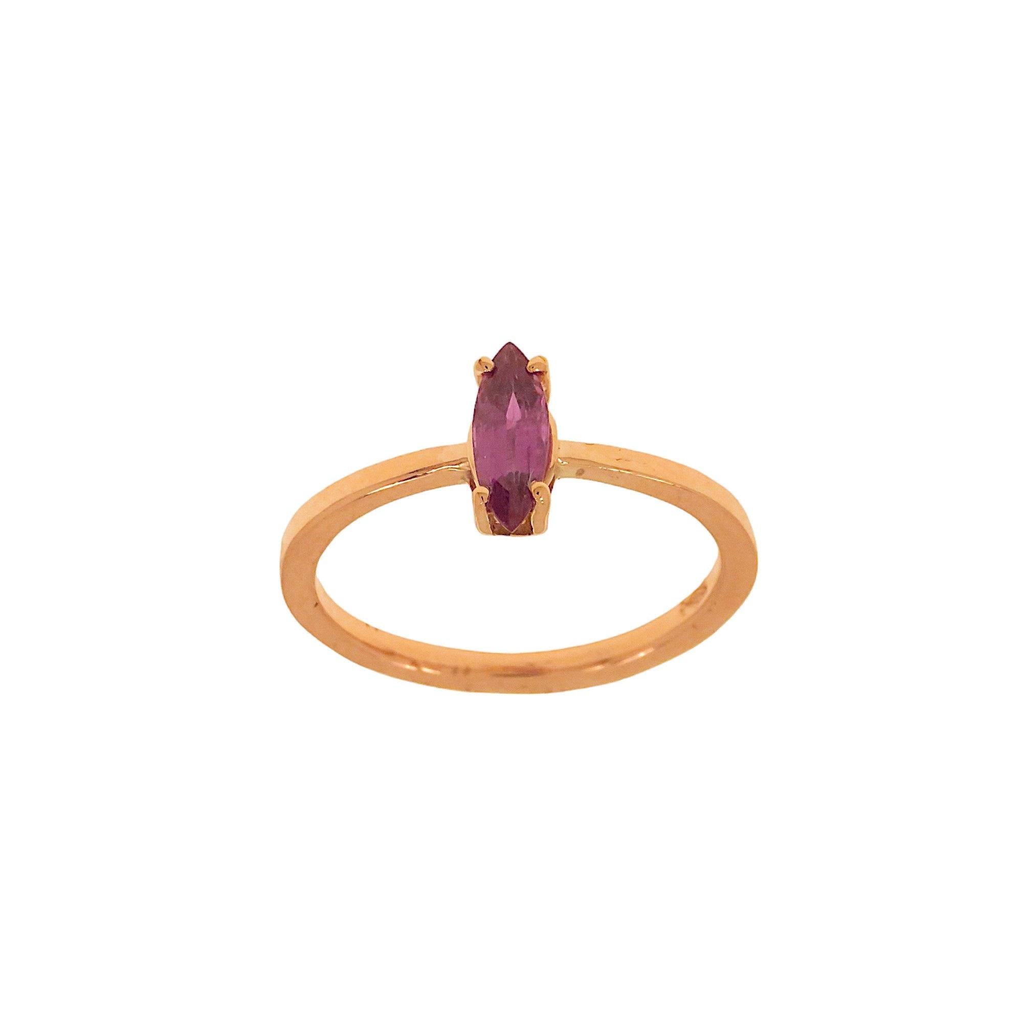 Contemporary Botta gioielli anello con rubino in oro rosa fabbricato in Italia For Sale