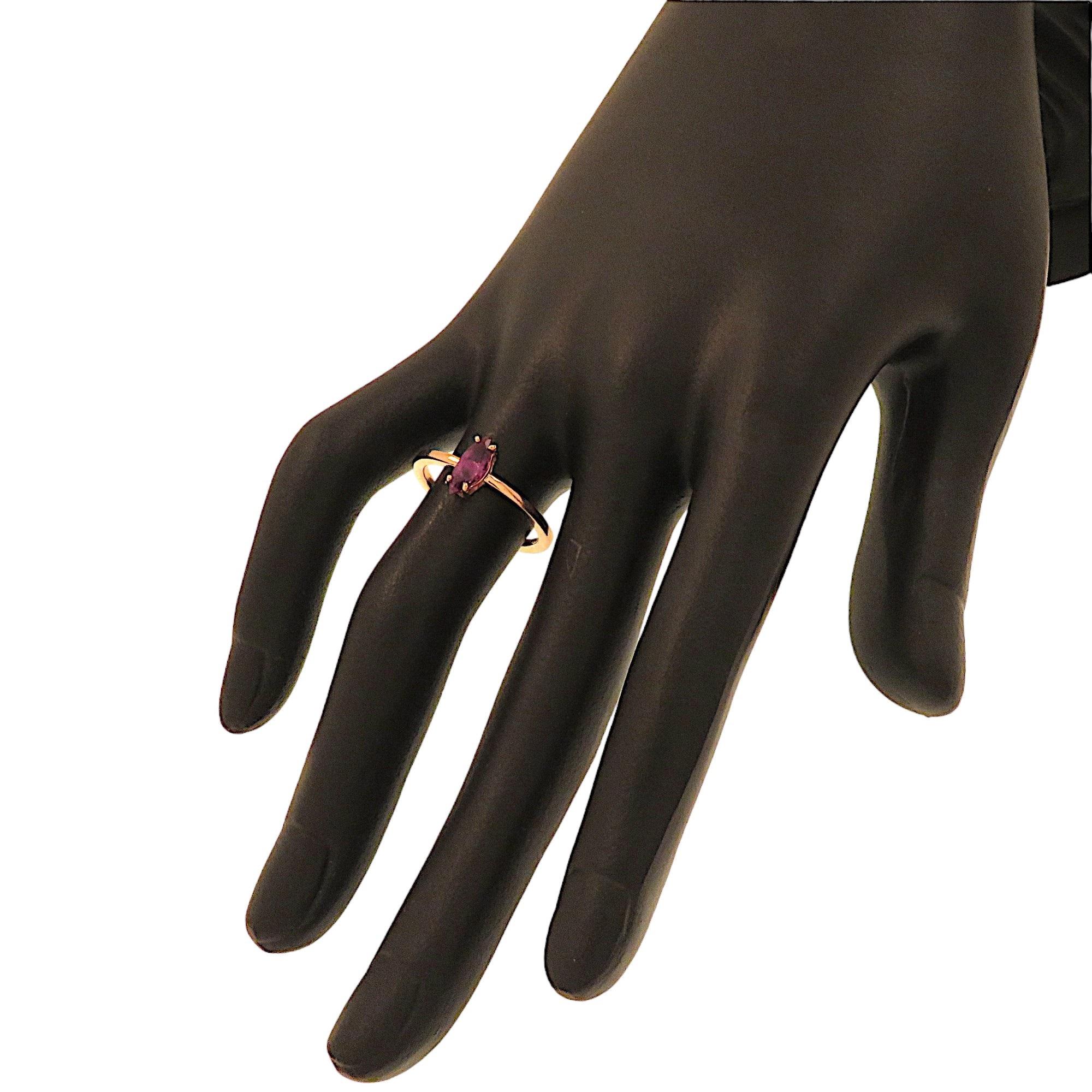 Botta gioielli anello con rubino in oro rosa fabbricato in Italia In New Condition For Sale In Milano, IT