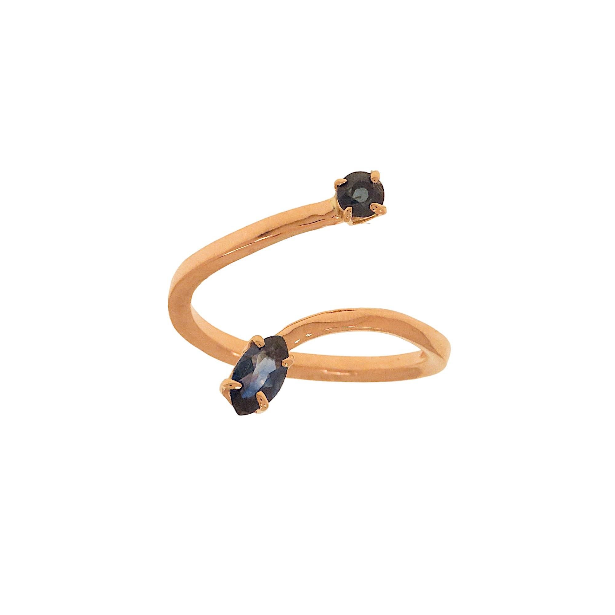 Schmuckring Botta mit blauen Saphiren aus Roségold, hergestellt in Italien im Angebot 2