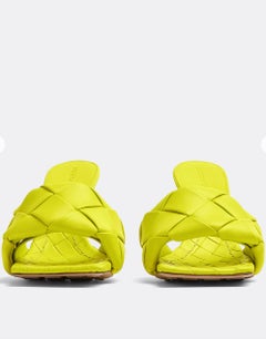 Bottega Veneta Lido Sandals in Kiwi Sz 37