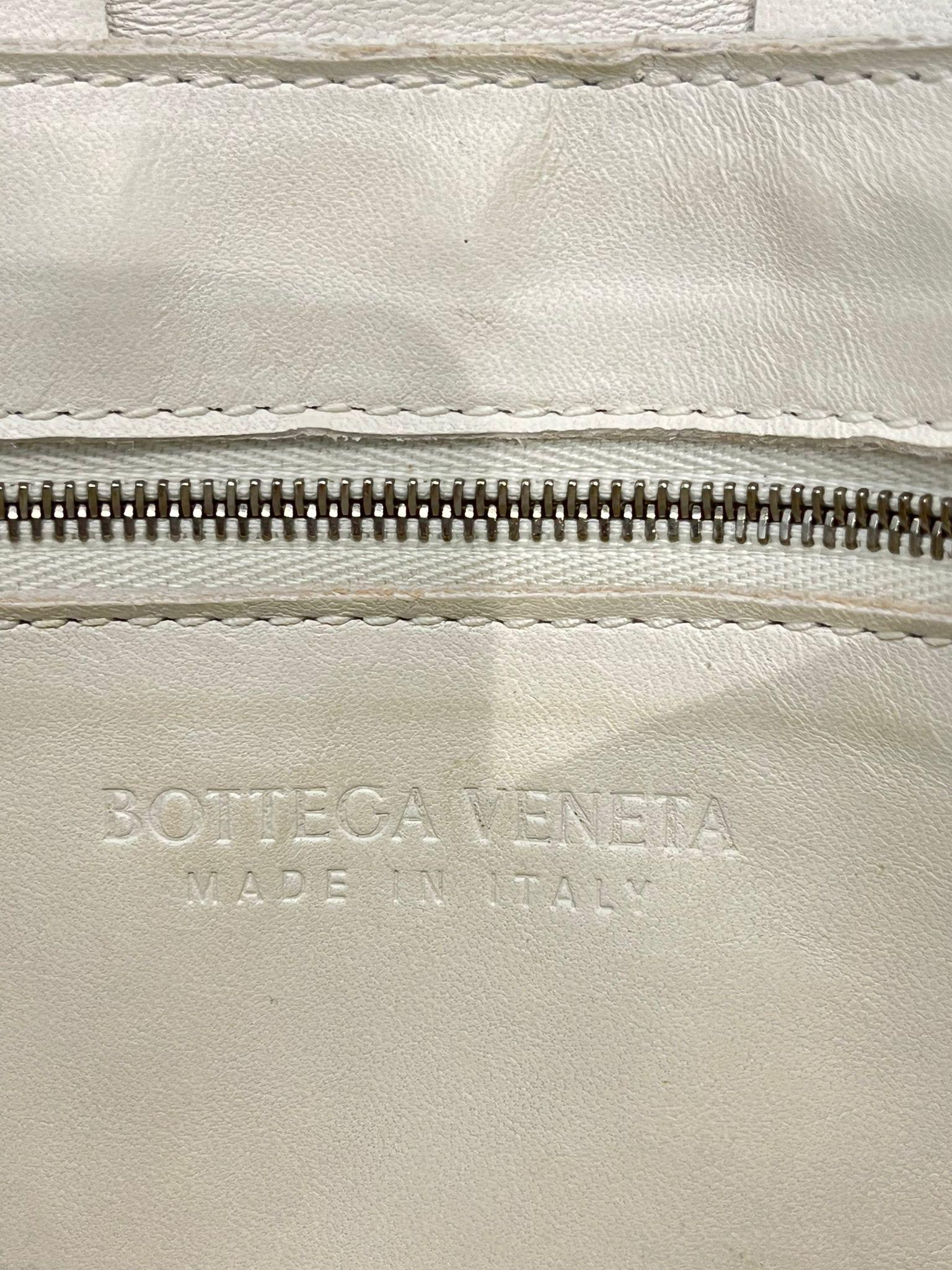 Bottega Cassette Crossbody Leather Bag 2