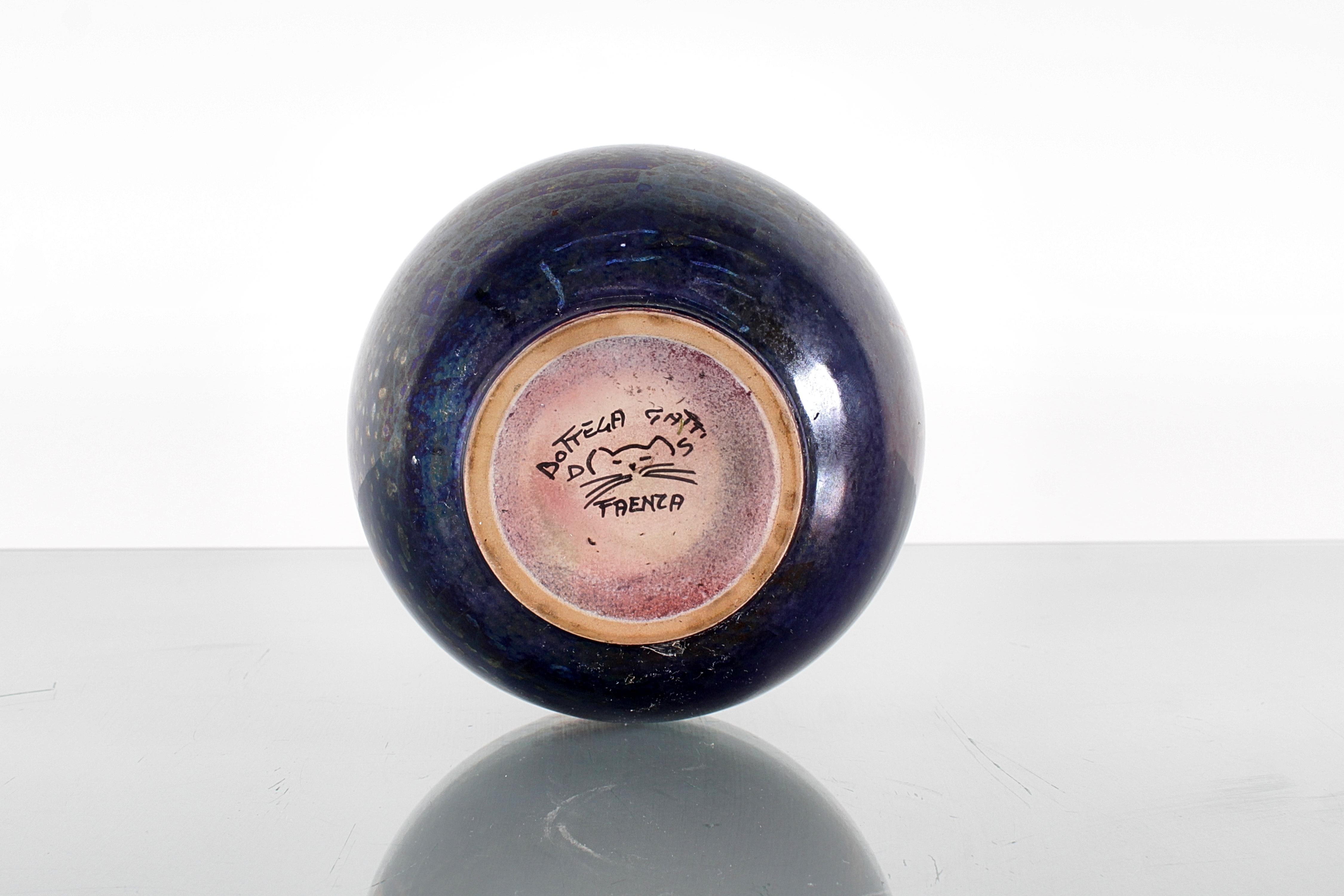 Bottega Gatti Hand-Painted Polychrome Ceramic Vase 1980s Italy For Sale 7