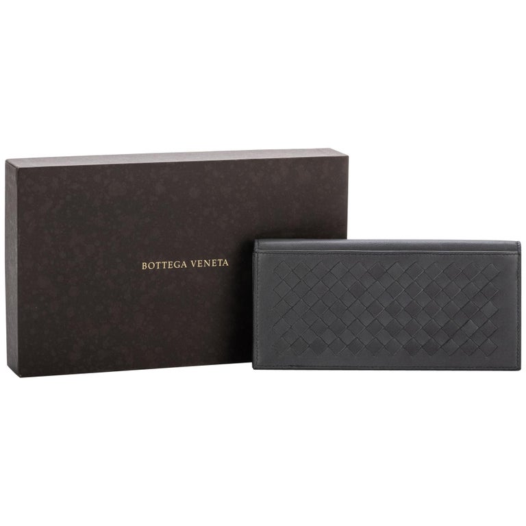 Bottega Intrecciato Gray Wallet Unisex For Sale at 1stDibs