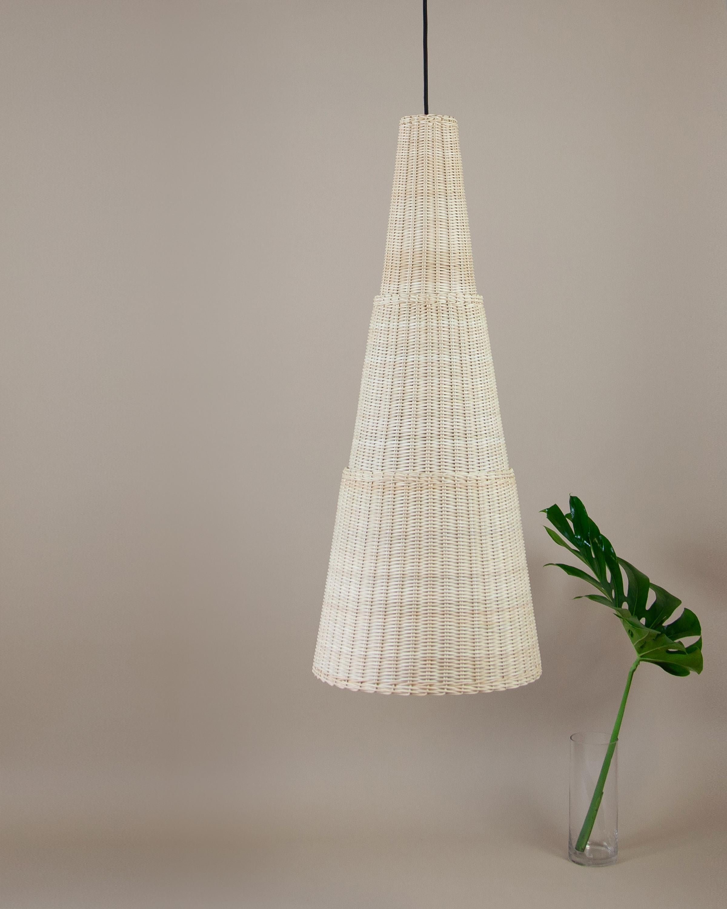 Contemporary Bottega Intreccio Seia 98 Pendant in Bamboo Wicker, by Maurizio Bernabei