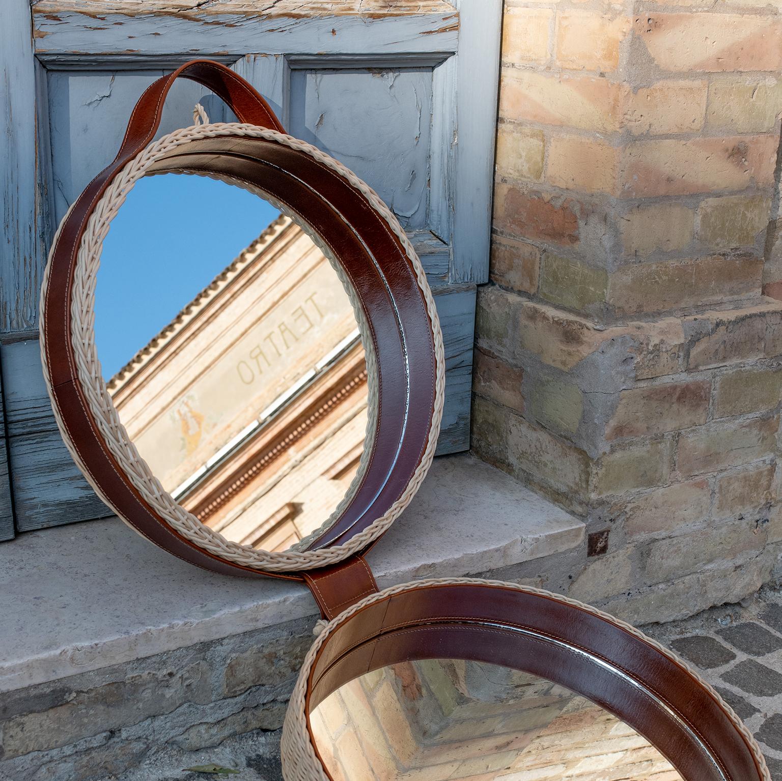 Italian Bottega Intreccio Woven Wicker 21st Century Picnic Mirror, by Maurizio Bernabei For Sale