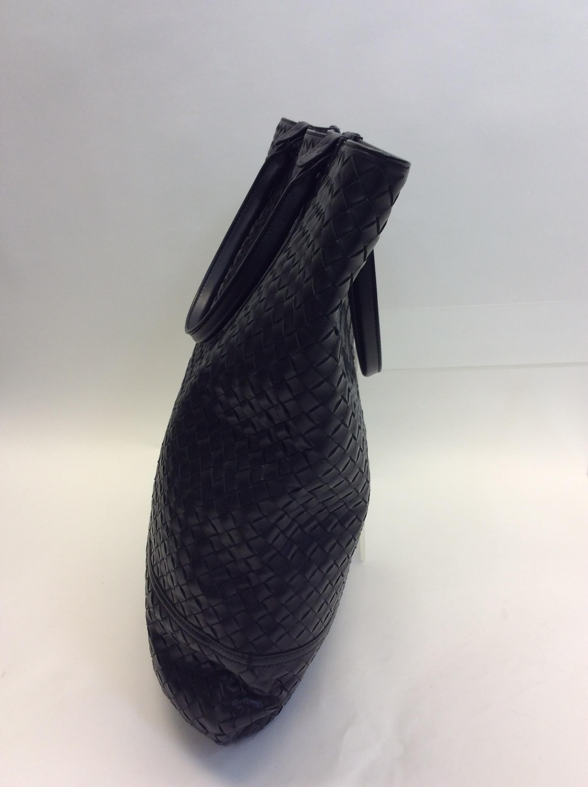 Bottega Large Black Leather Woven Tote
$1899
Made in Italy
Leather
17