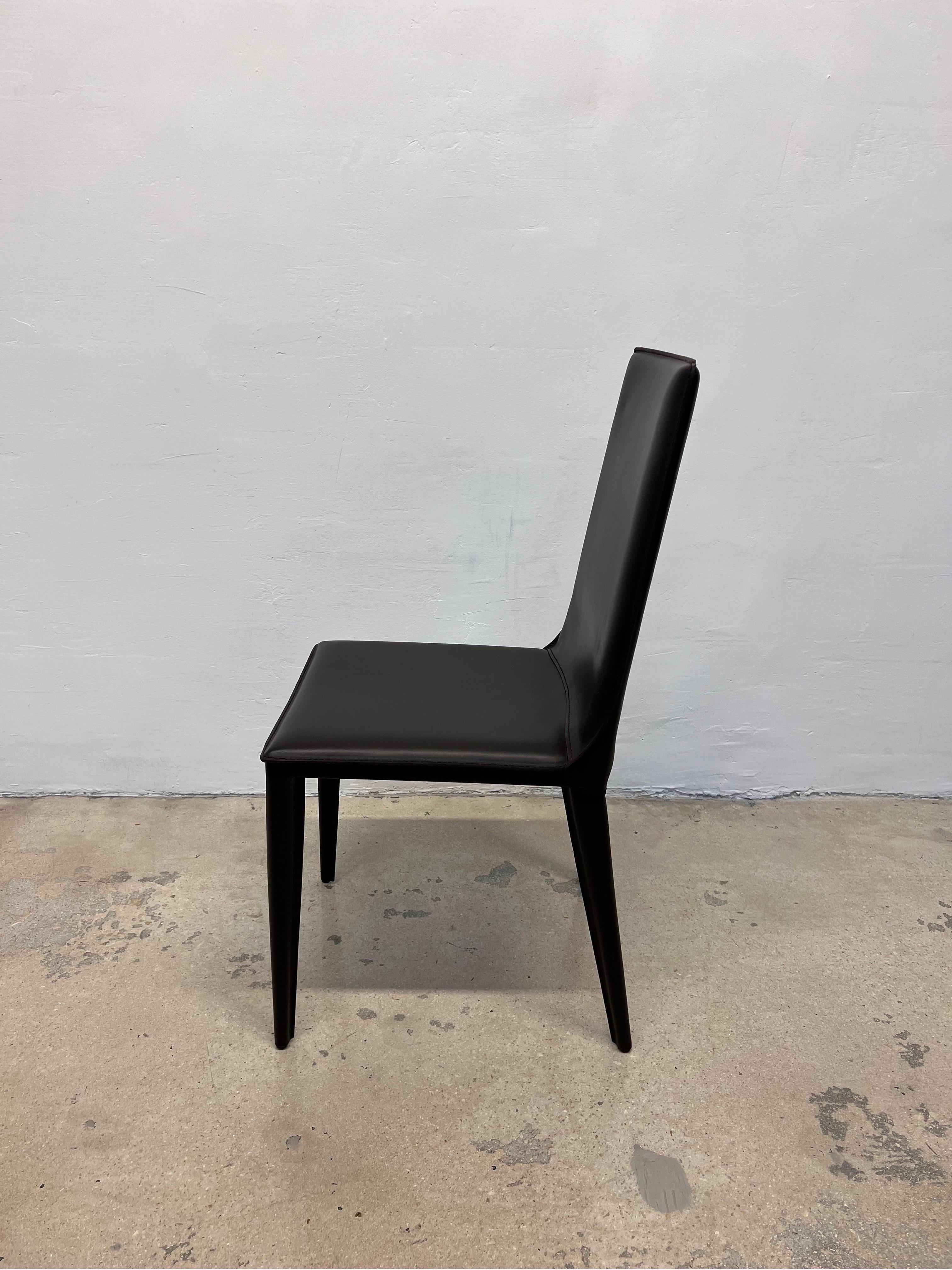 Bottega Leather Dining Chairs by Fauciglietti and Bianchi for DWR, Pair In Good Condition For Sale In Miami, FL