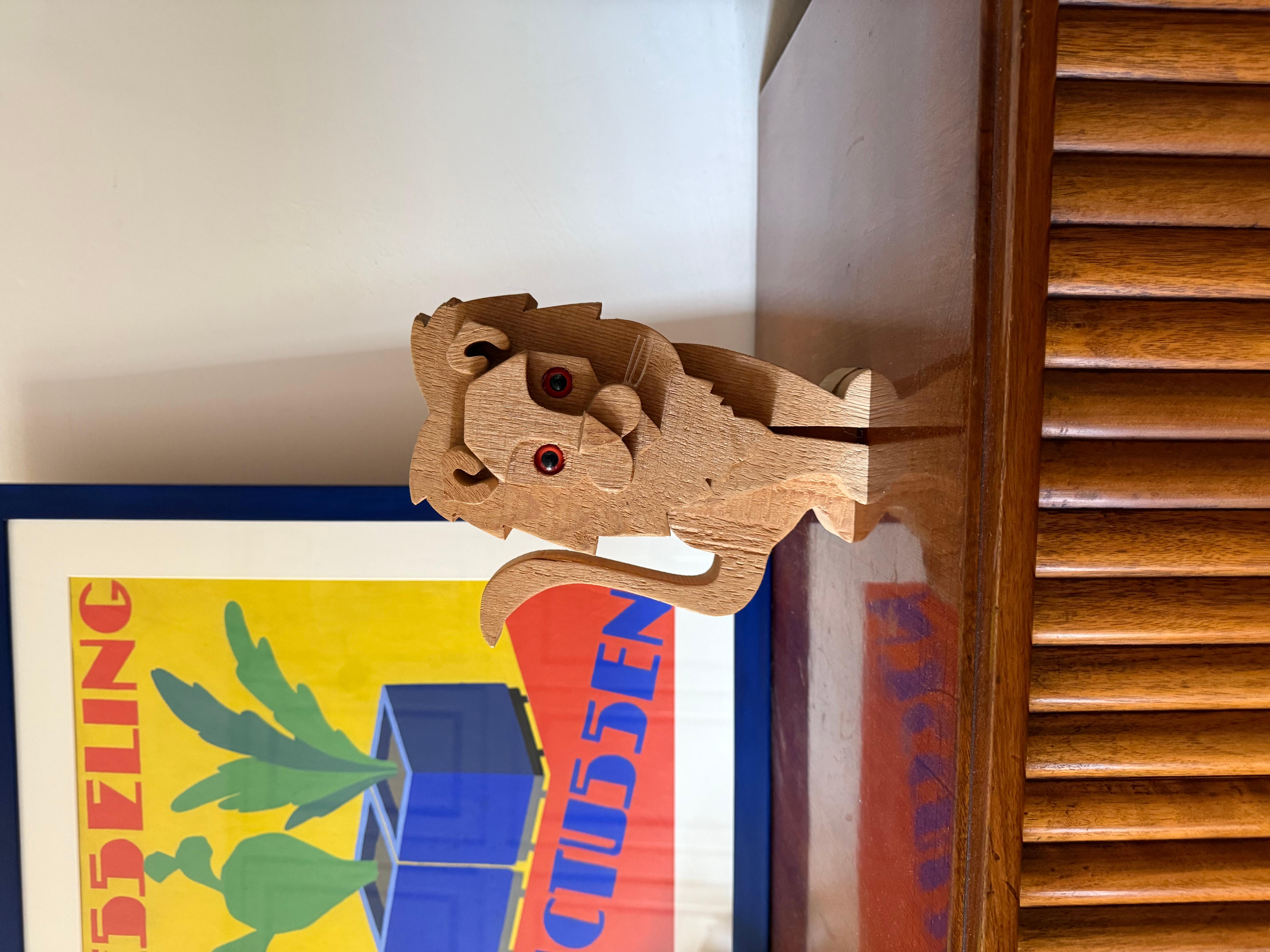 Bottega Michelangeli, Escultura de madera de león, Orvieto Italia años 70 Moderno de mediados de siglo en venta