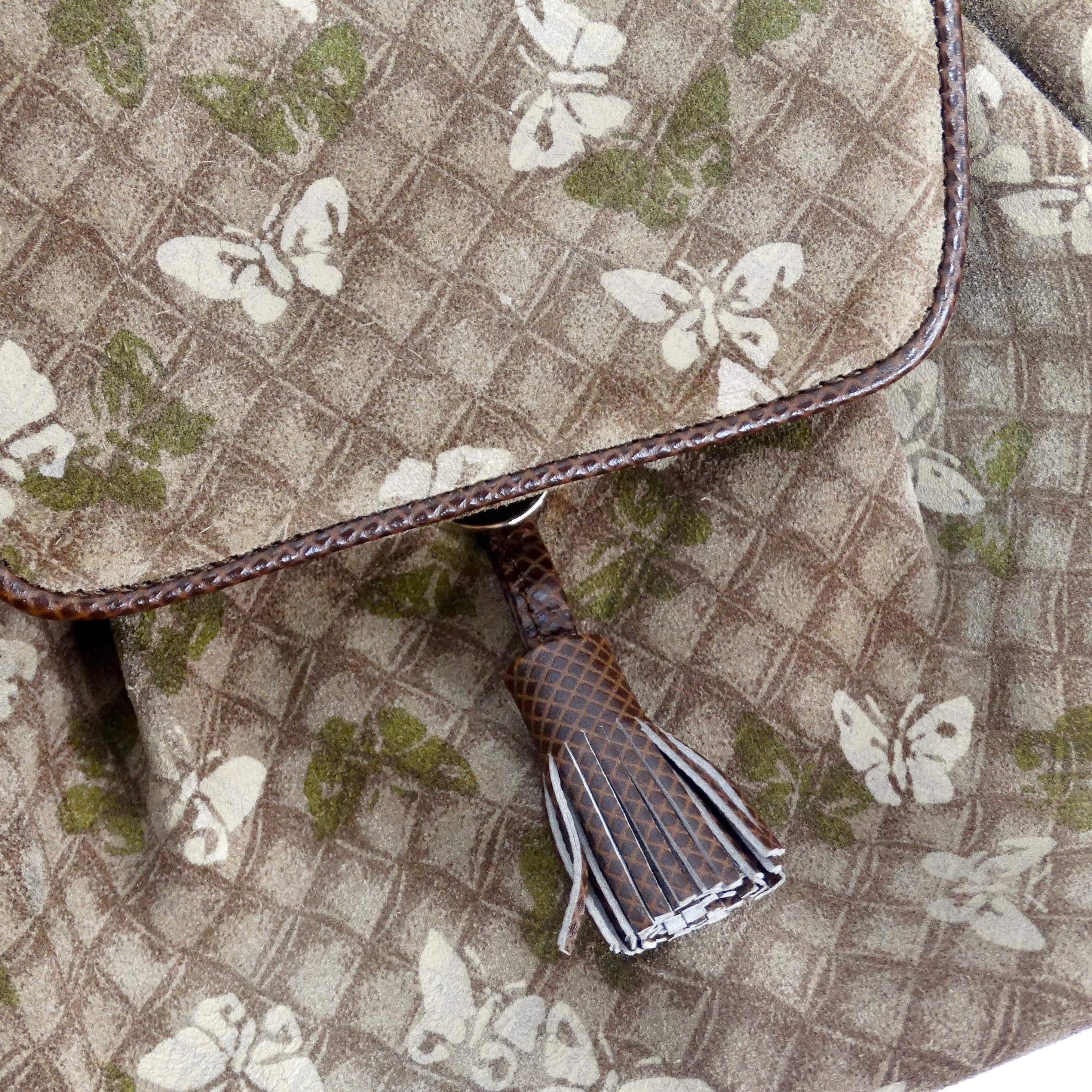 Bottega Veneta 1980s Suede Drawstring Handbag In Good Condition For Sale In Scottsdale, AZ