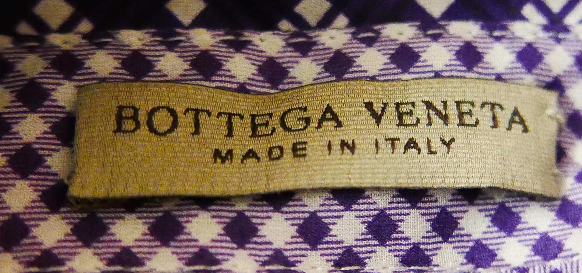 Jupe plissée en soie vichy ornée de miroirs Bottega Veneta, 2018 Neuf - En vente à London, GB