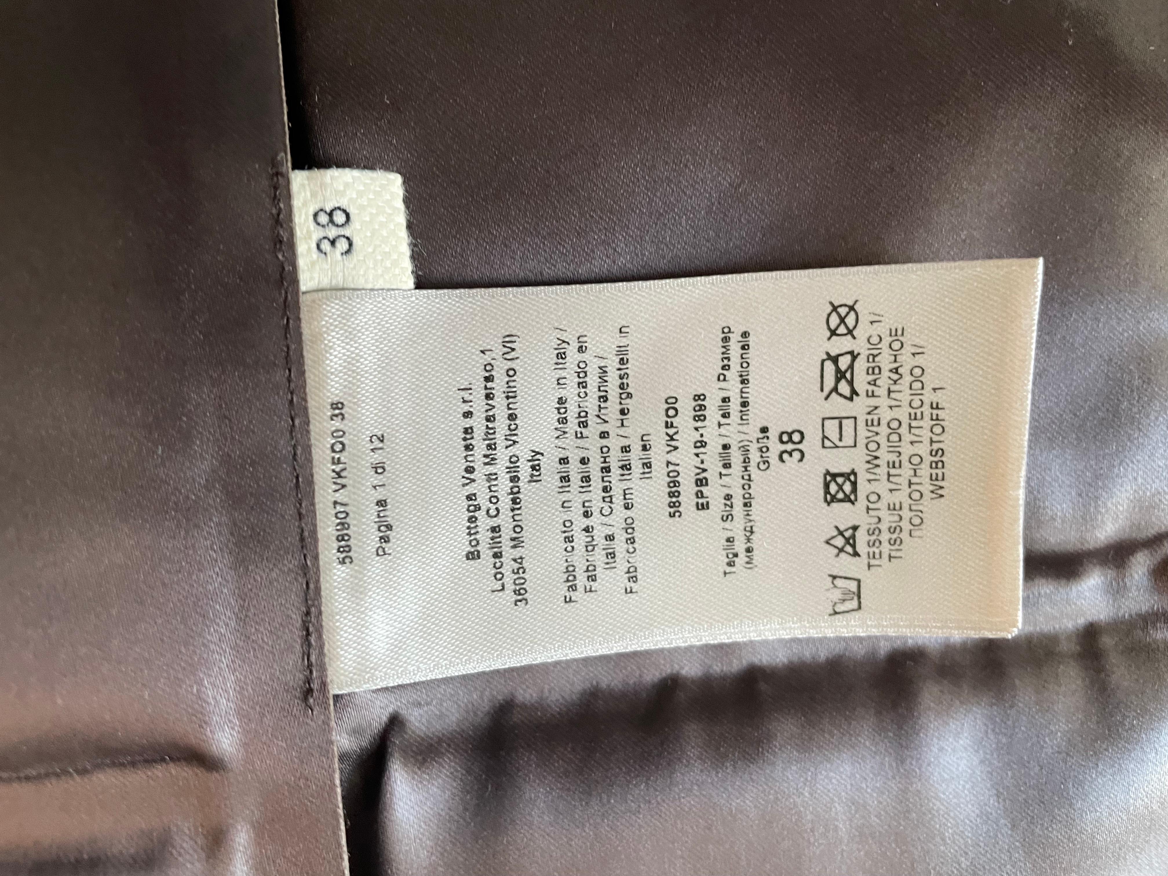 Bottega Veneta 2019 Fall Runway 2 panel Brown Pad mid length skirt with chain 2