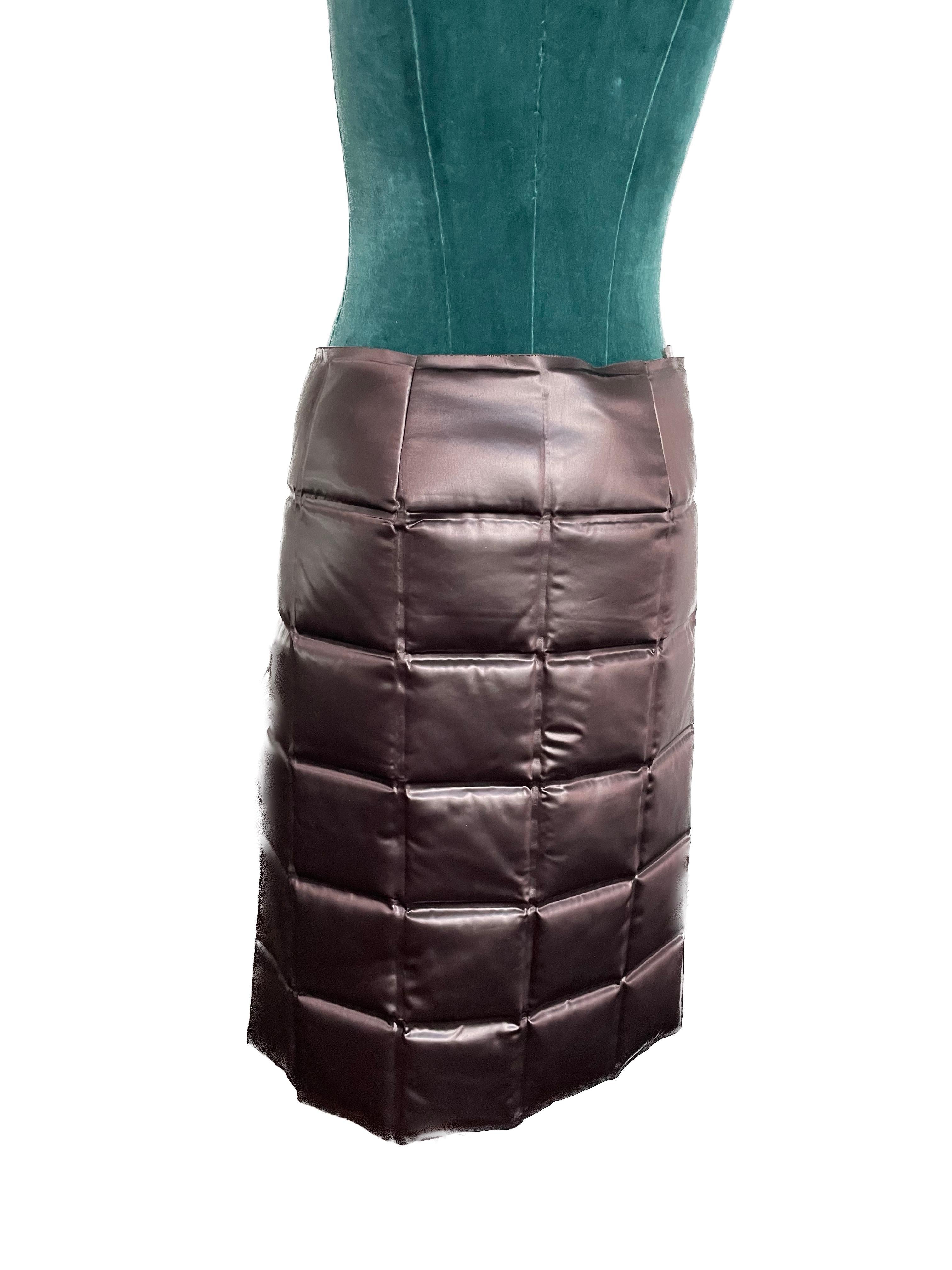 Bottega Veneta 2019 Fall Runway 2 panel Brown Pad mid length skirt with chain  For Sale 5