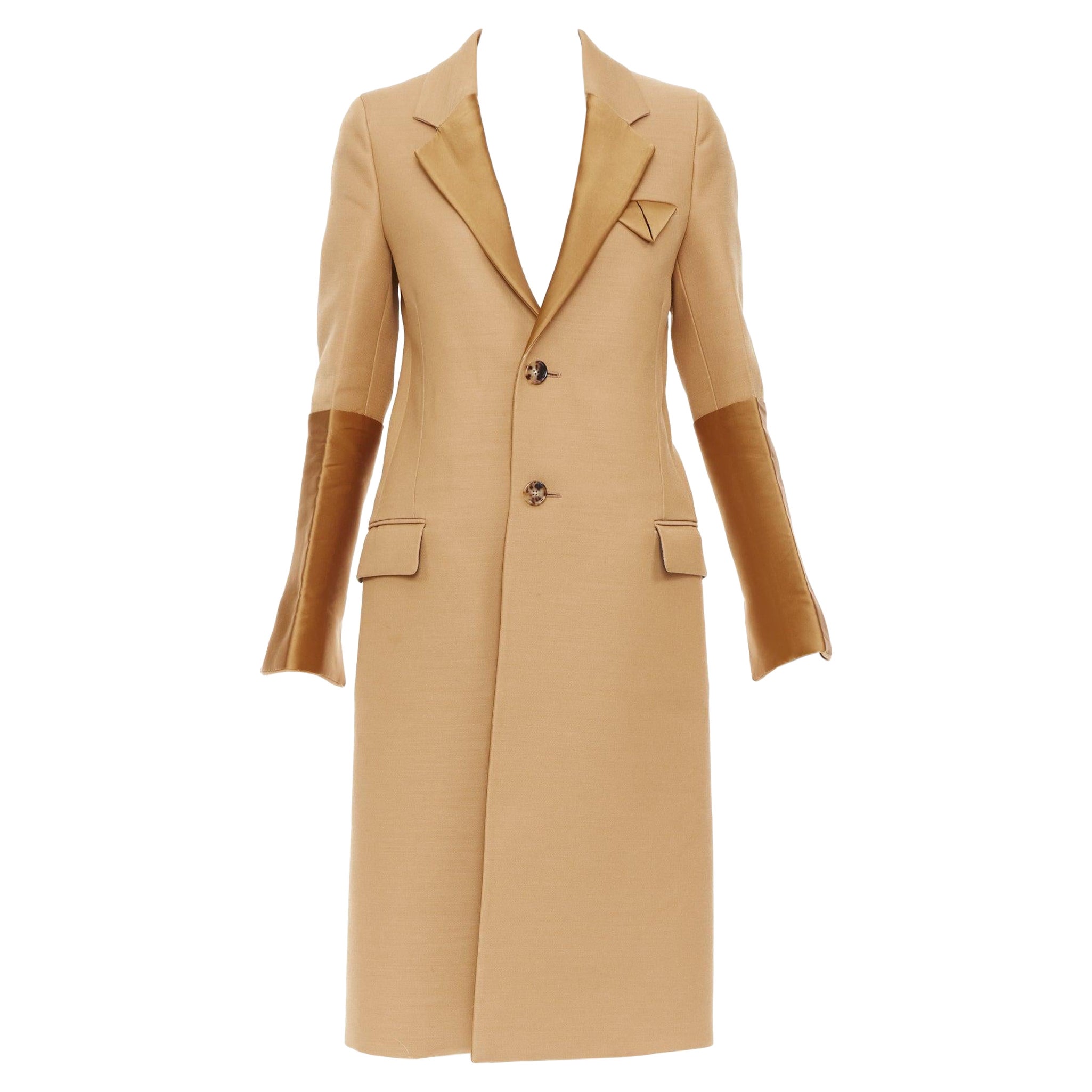 Bottega Veneta 2019 Runway cammello marrone satinato con cintura in pelle IT38 XS in vendita