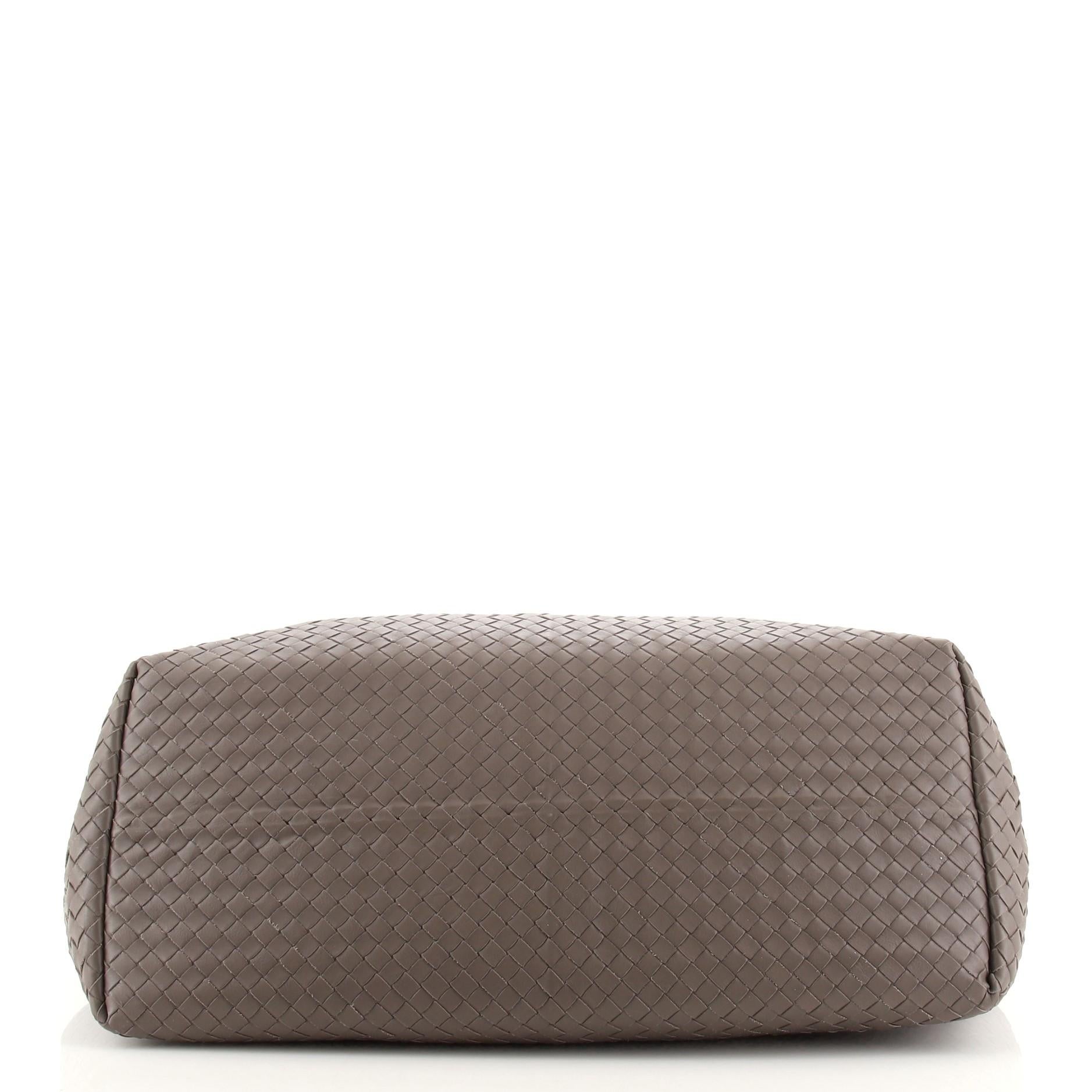 A-förmige Tragetasche Intrecciato Nappa XL von Bottega Veneta im Zustand „Gut“ in NY, NY