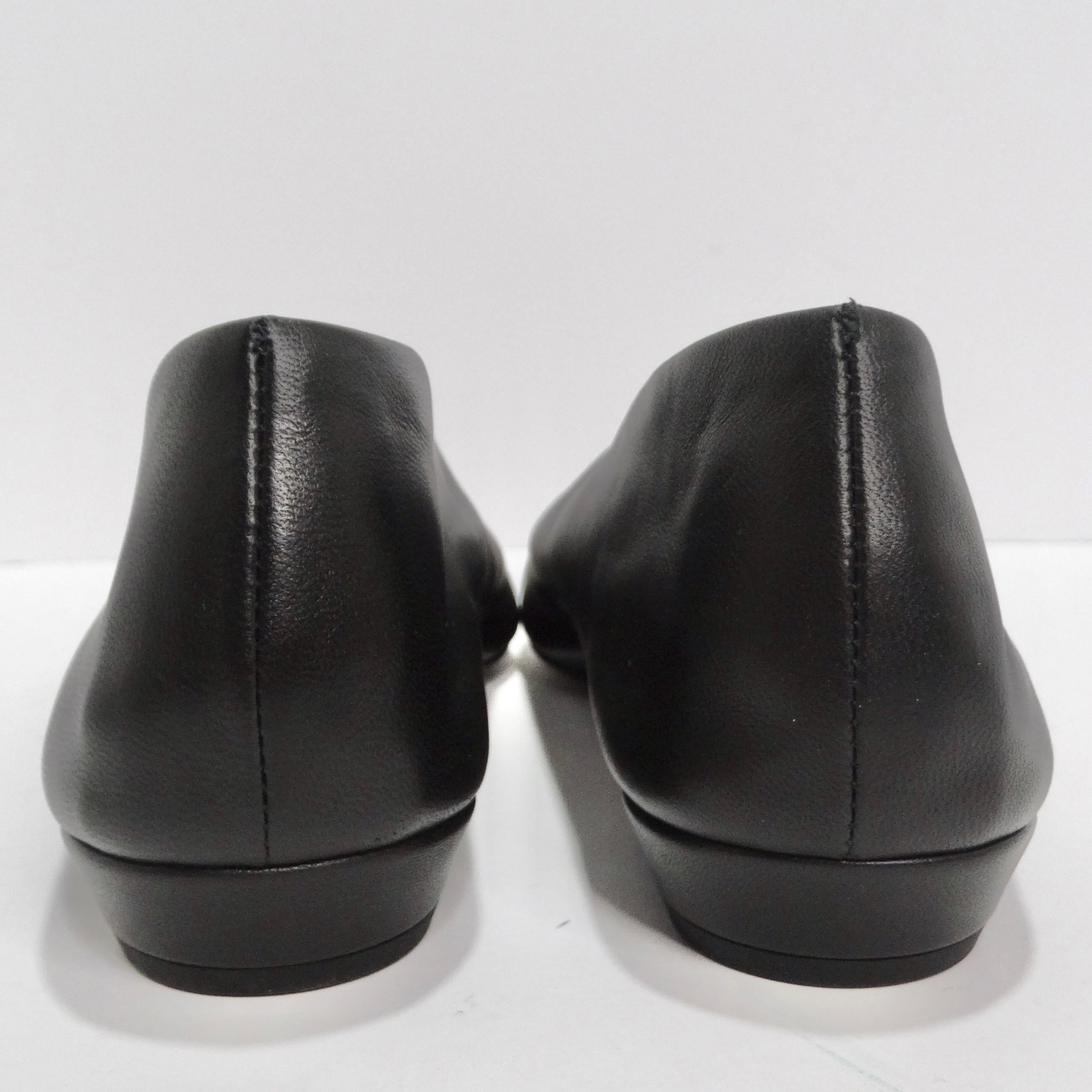 Women's or Men's Bottega Veneta Almond Black Leather Flats