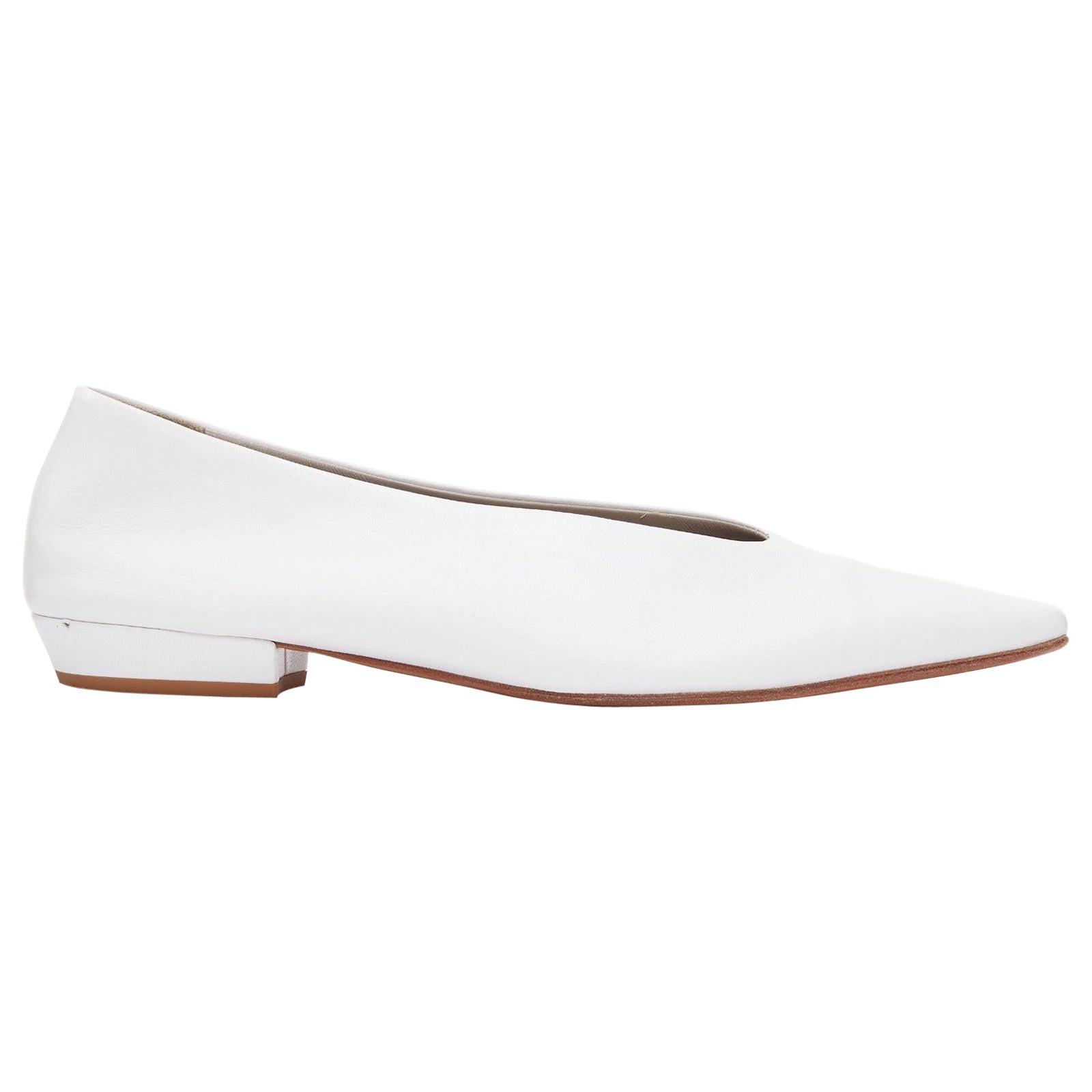 BOTTEGA VENETA Sandales à bout pointu en cuir souple blanc amande EU38