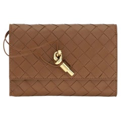 Bottega Veneta Andiamo Clutch — Bronze