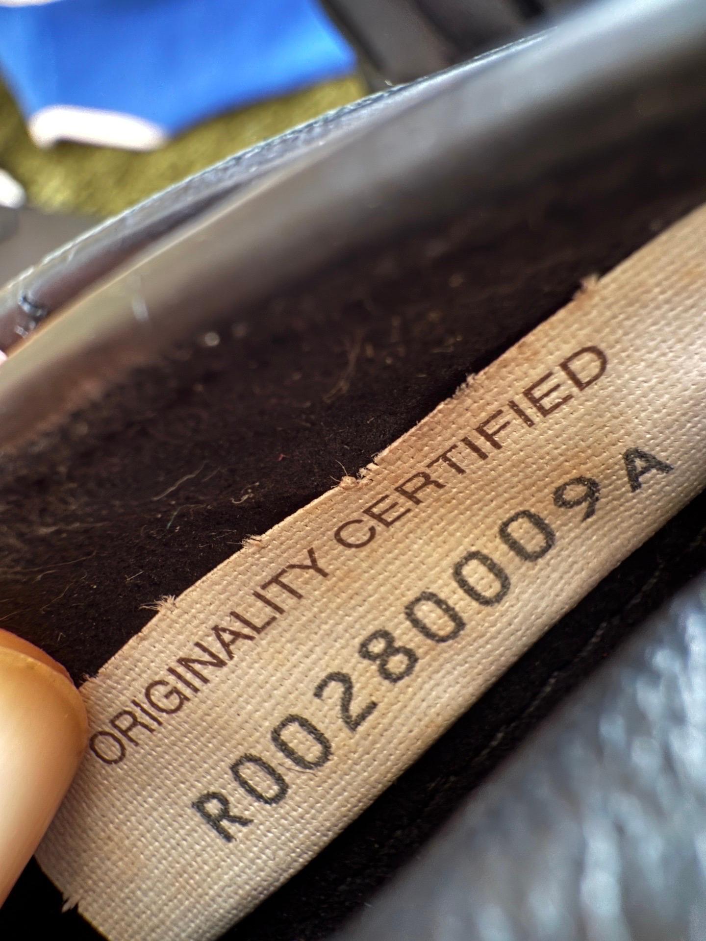 Bottega Veneta Andiamo Medium Schwarz Intrecciato Lederhandtasche im Angebot 16