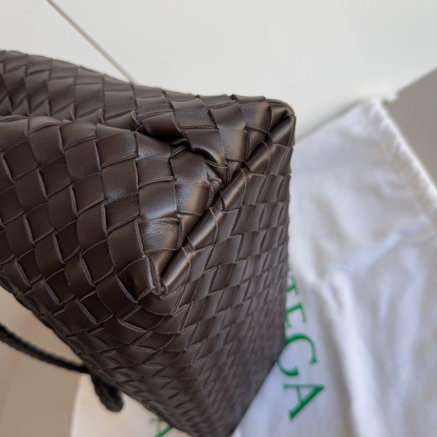 Bottega Veneta Andiamo Medium Fondant Marrone Cioccolato Scuro in vendita 5