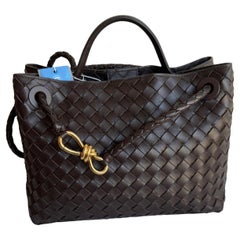 Bottega Veneta Andiamo Medium Fondant Dark Chocolate Brown Handbag