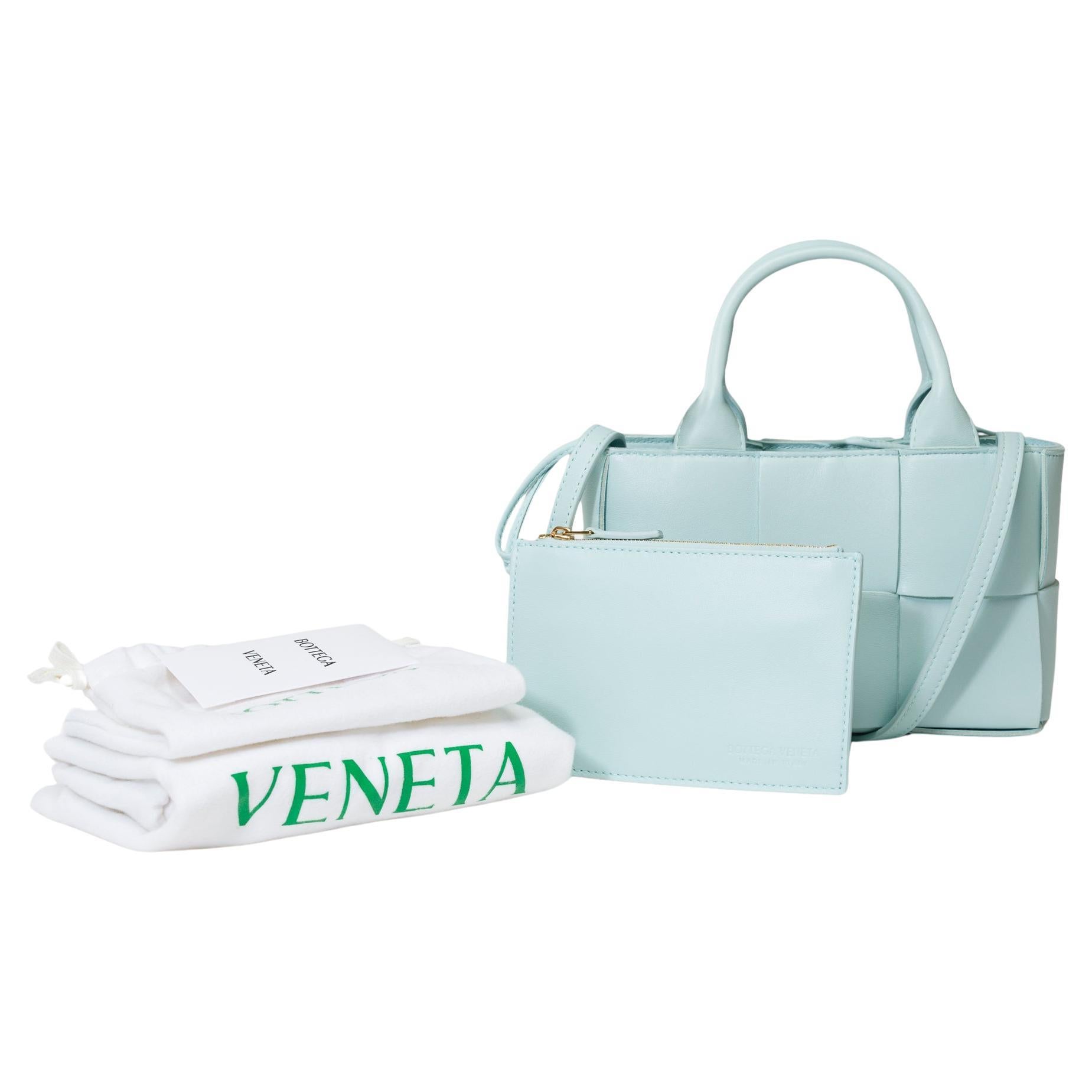 Bottega Veneta Arco 20 handbag strap in blue lambskin , GHW For Sale