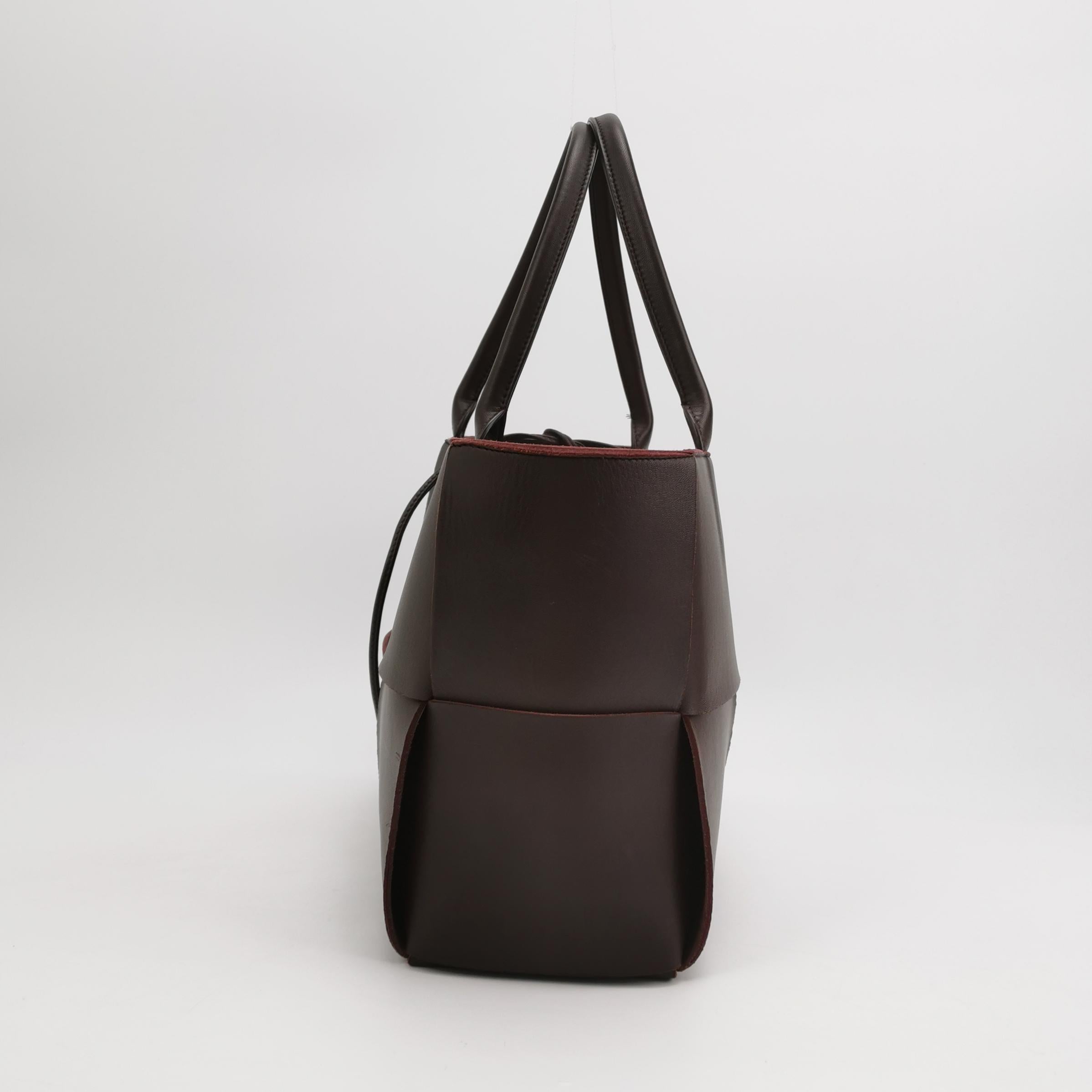 Bottega Veneta Arco Tote Bag Medium Brown Leather 37cm en vente 2