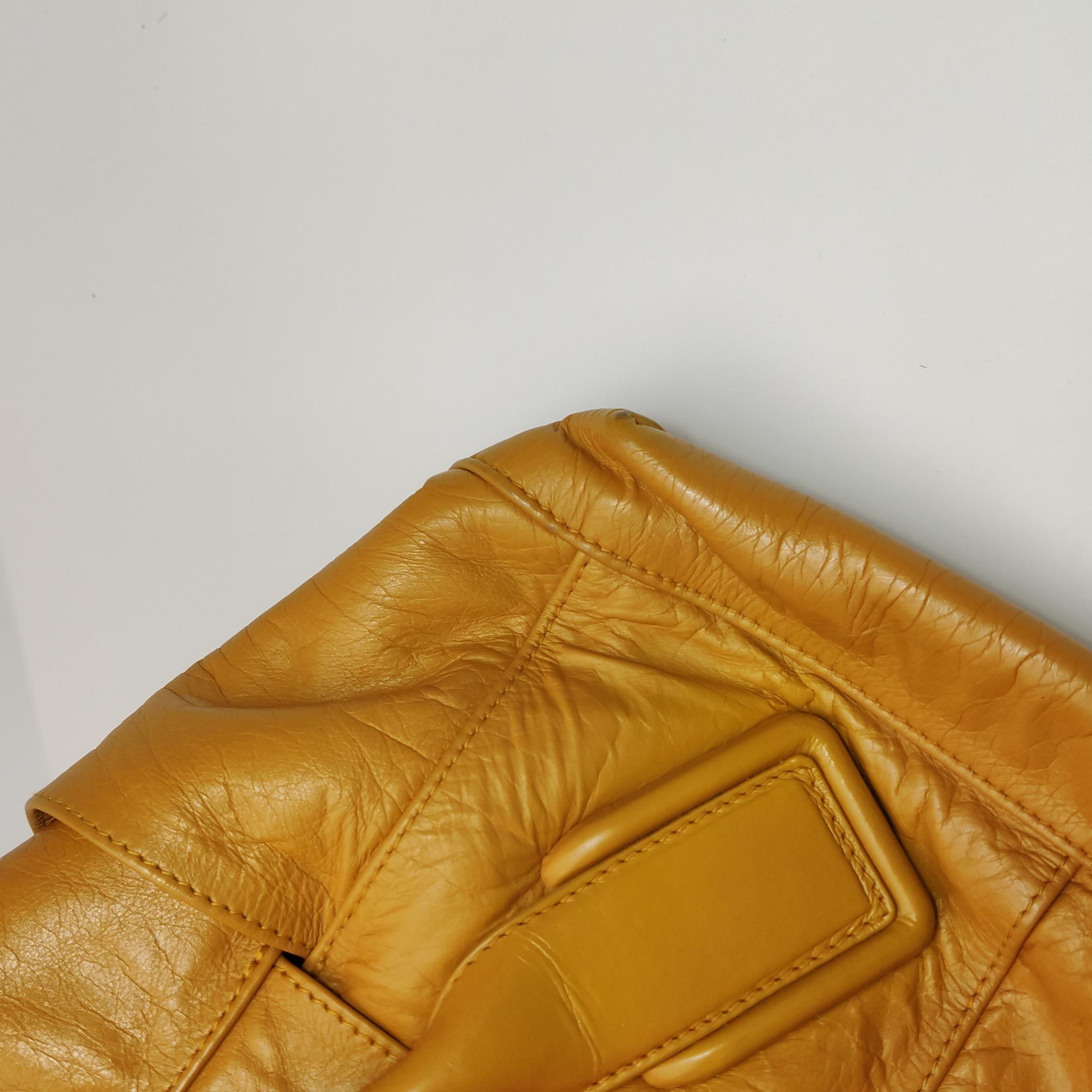 Bottega Veneta Arco Tote Bag Medium Tan Yellow Shiny Calfskin Leather 33cm For Sale 13