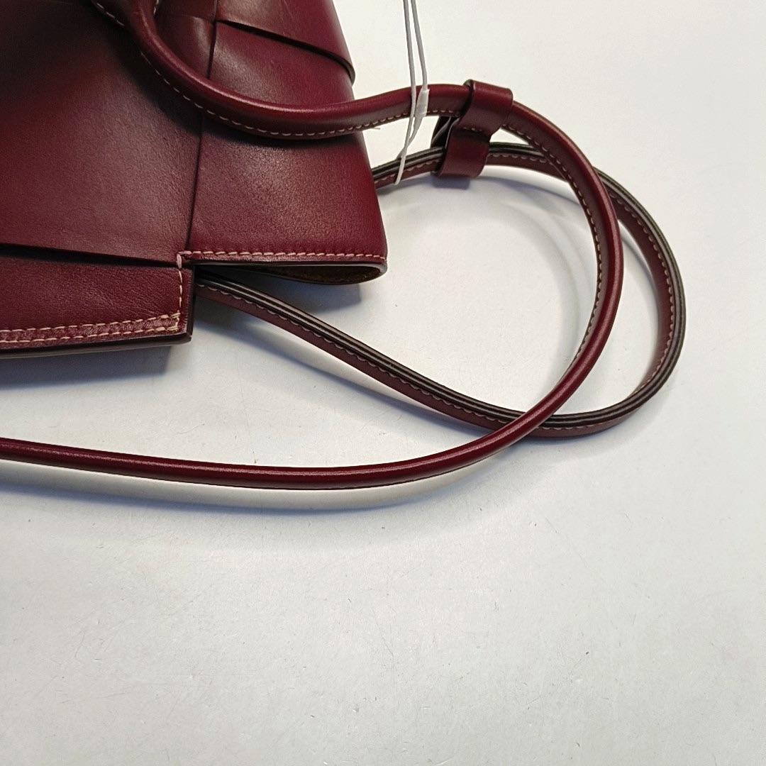 Bottega Veneta Arco Tote Bag Small Burgundy Leather 33cm 11