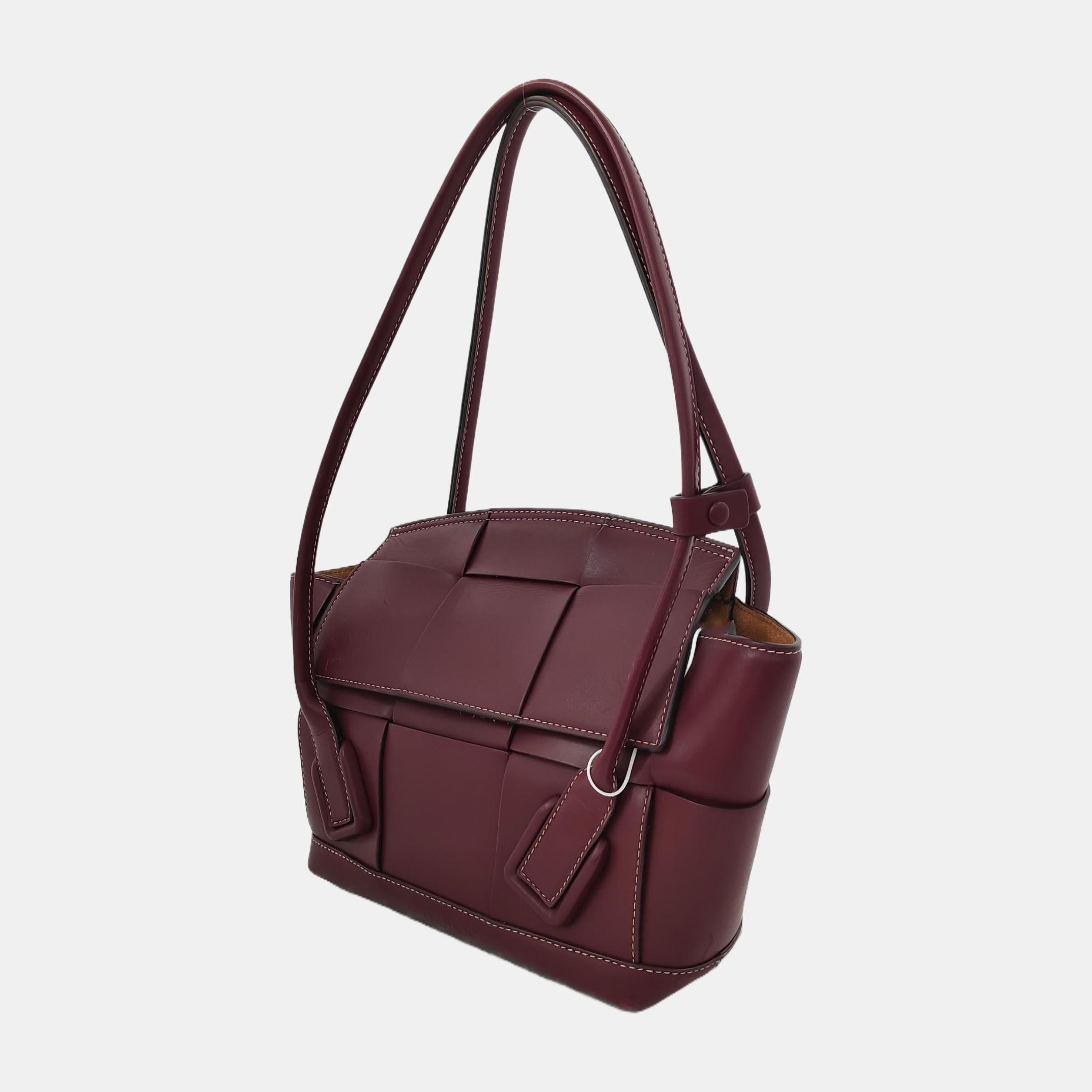 Black Bottega Veneta Arco Tote Bag Small Burgundy Leather 33cm
