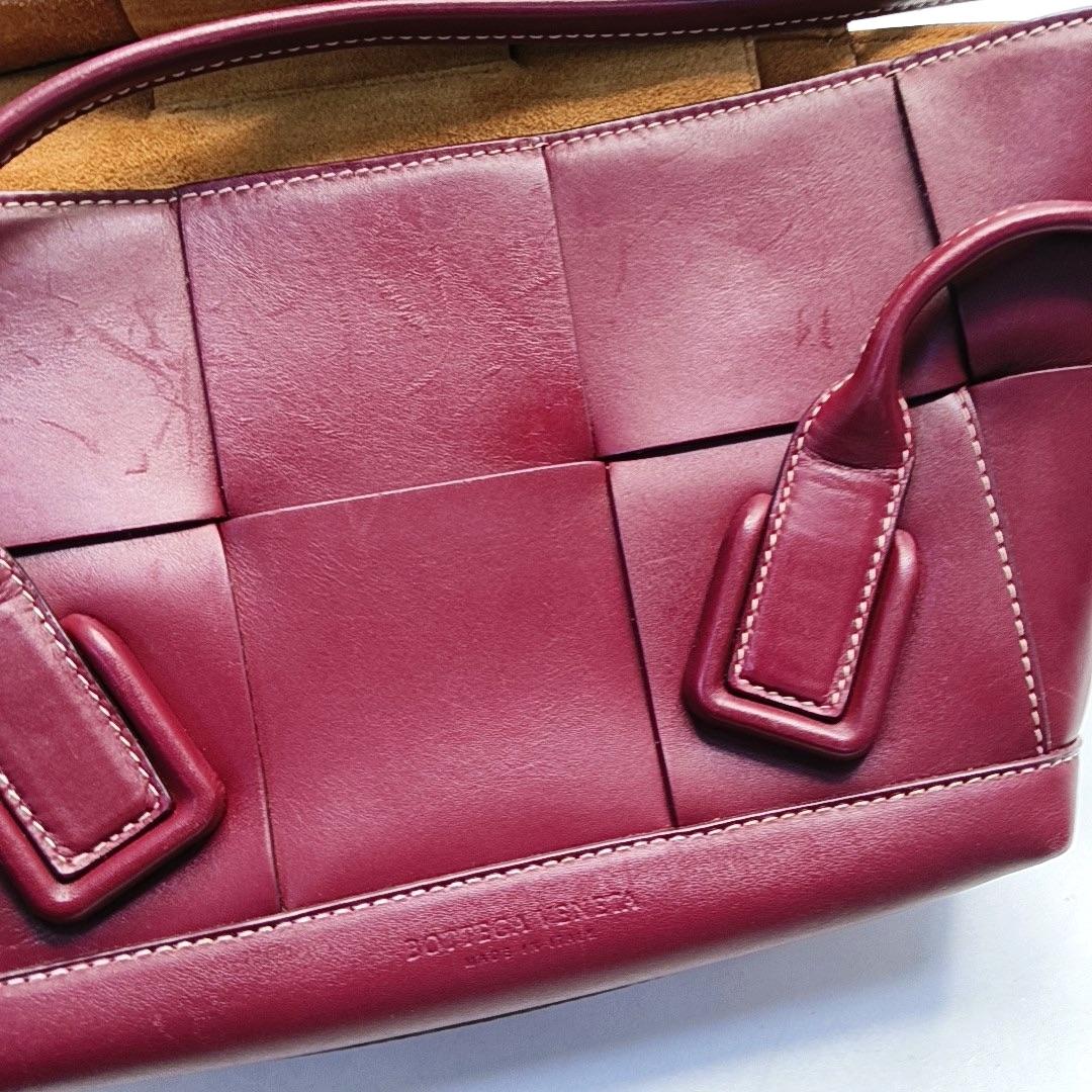 Bottega Veneta Arco Tote Bag Small Burgundy Leather 33cm 4