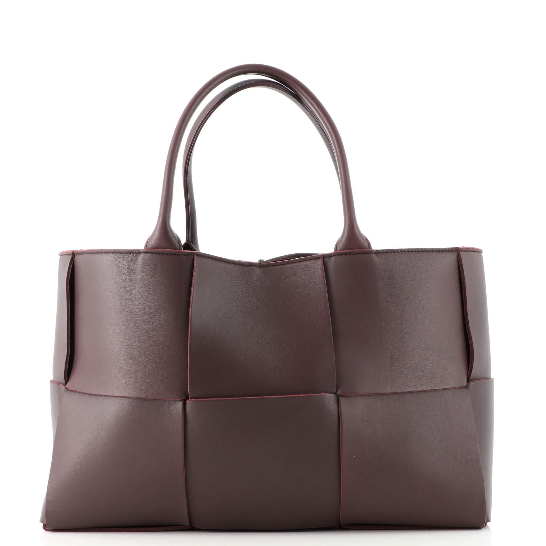 Women's or Men's Bottega Veneta Arco Tote Maxi Intrecciato Leather Medium