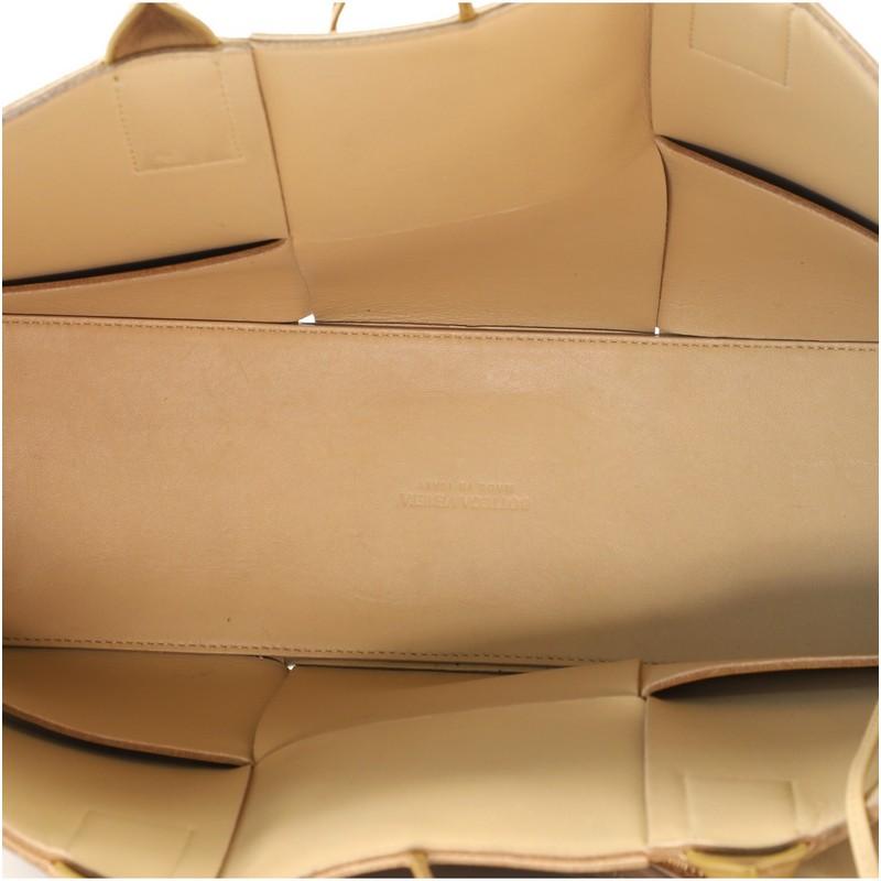 Brown Bottega Veneta Arco Tote Maxi Intrecciato Leather Medium