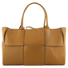 Bottega Veneta Arco Tote Maxi Intrecciato Leather Medium