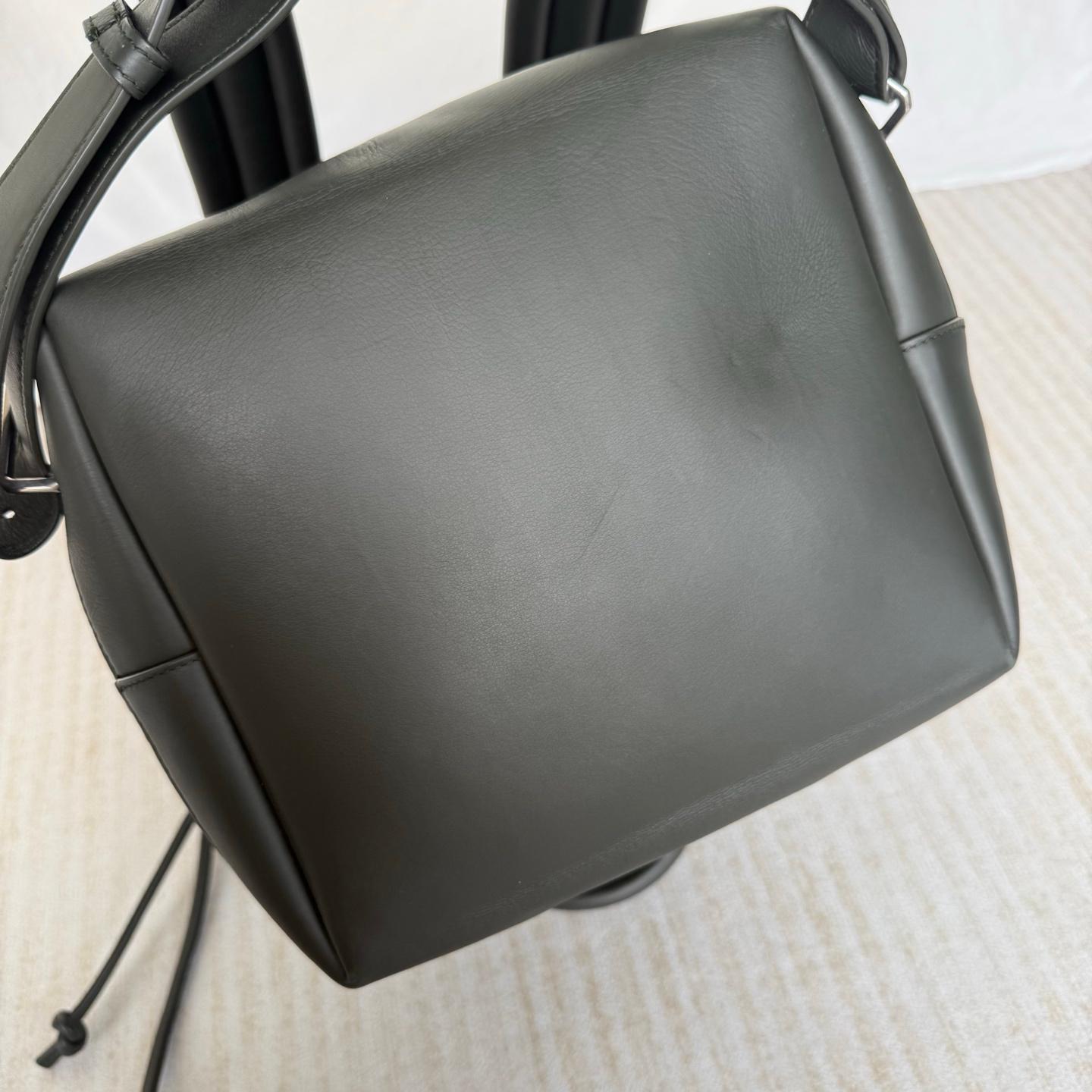 Sac à dos Bottega Veneta Cuir Intrecciato vert foncé en vente 5