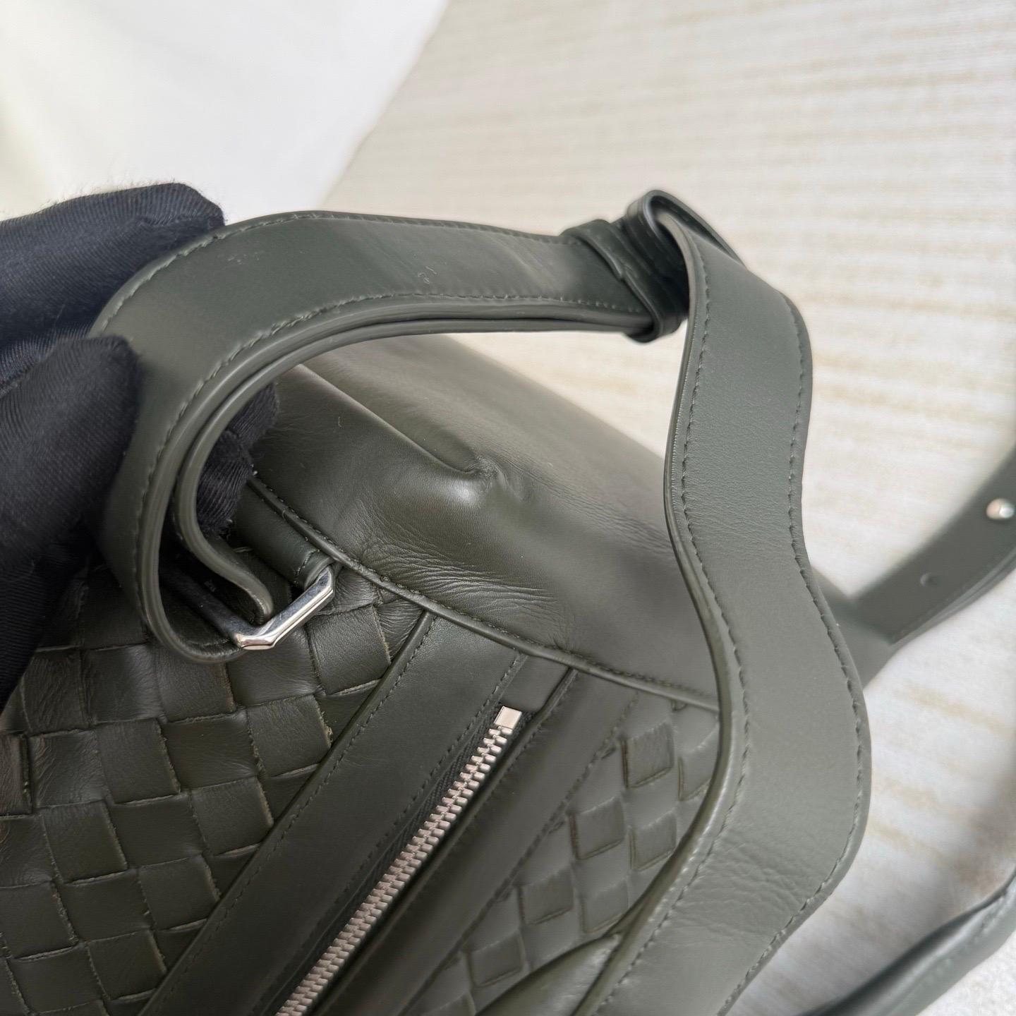 Sac à dos Bottega Veneta Cuir Intrecciato vert foncé en vente 8