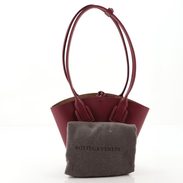 Bottega Veneta Basket Tote Leather Small For Sale at 1stDibs