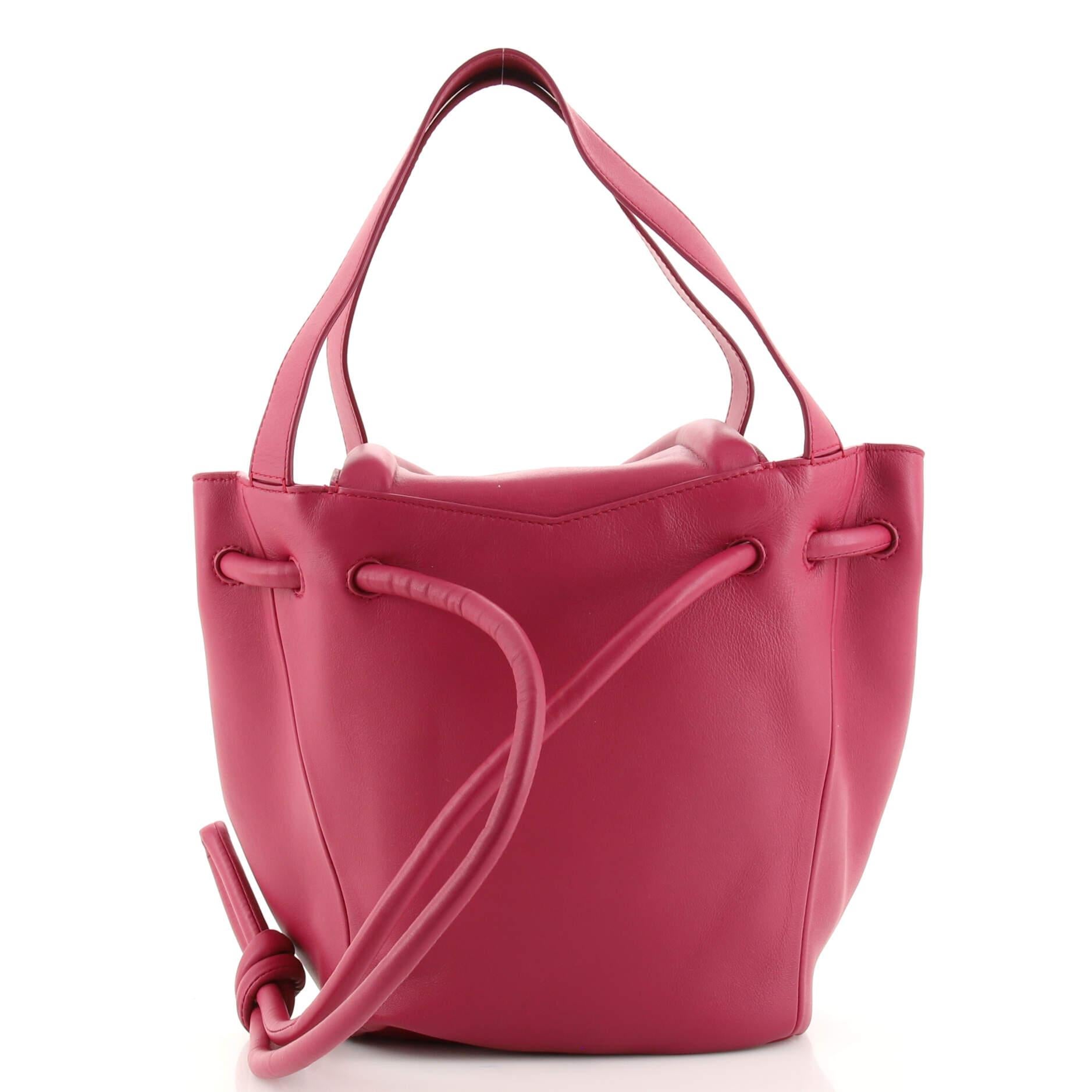 Bottega Veneta Beak Tote Bag Leather Small In Good Condition In NY, NY