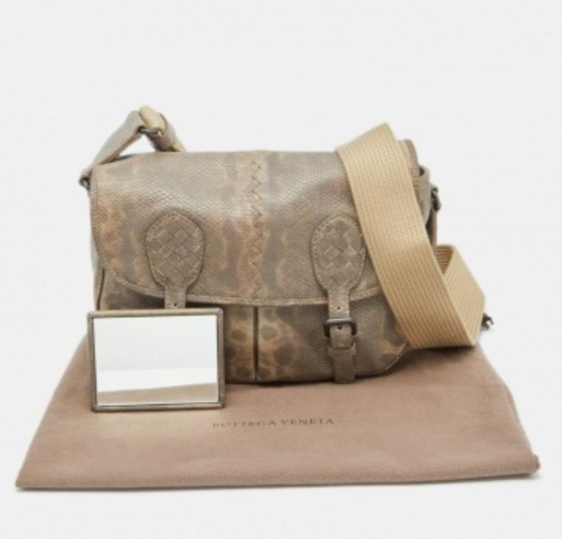 Bottega Veneta Beige/Brown Karung Leather Gardena Messenger Bag en vente 1