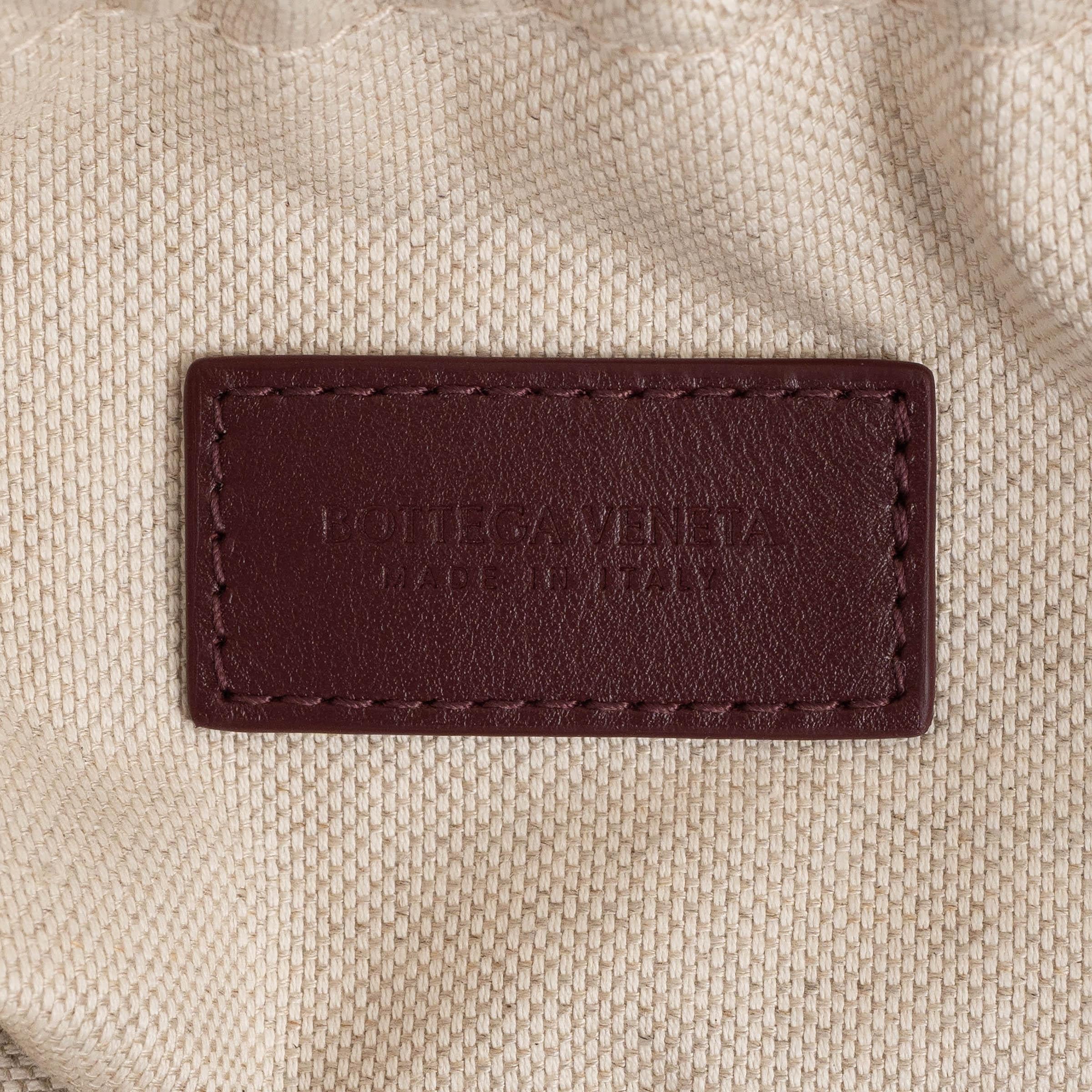 BOTTEGA VENETA beige Baumwolle 2024 SALINA MACRAME Beuteltasche im Angebot 2