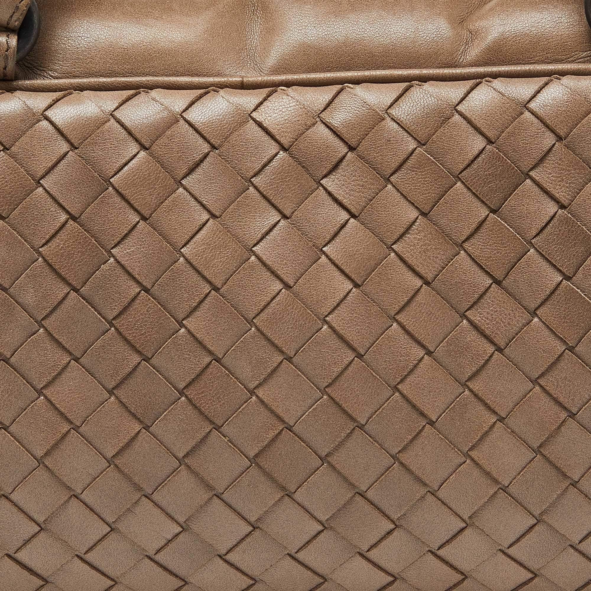 Bottega Veneta Beige Intrecciato Leather Boston Bag For Sale 7