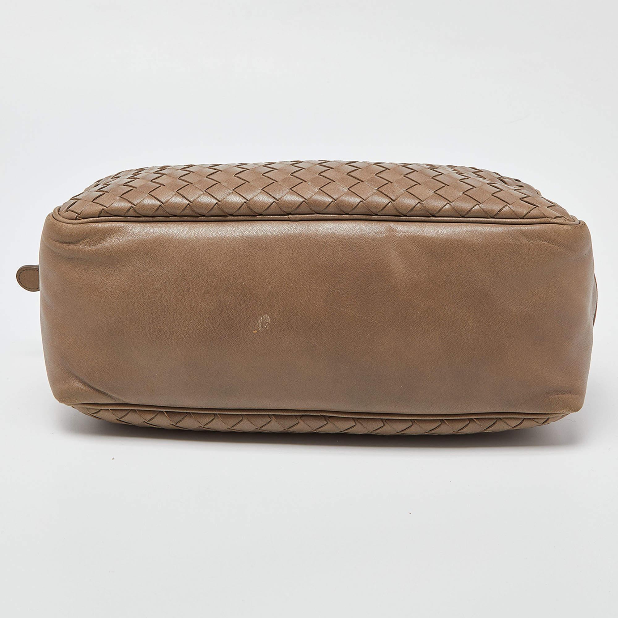 Women's Bottega Veneta Beige Intrecciato Leather Boston Bag For Sale