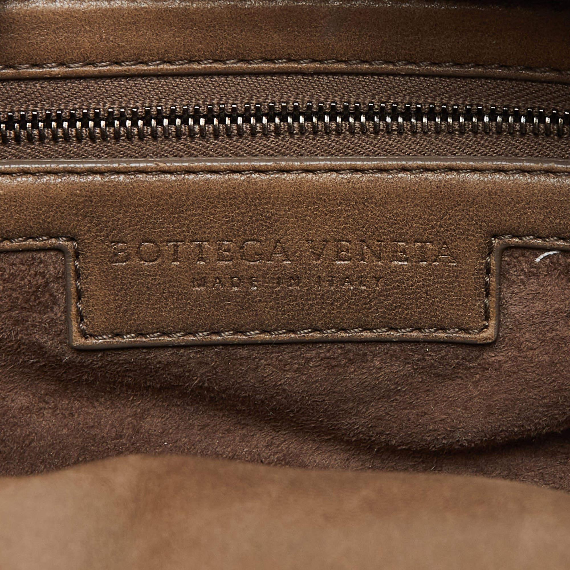 Bottega Veneta Beige Intrecciato Leather Boston Bag For Sale 4