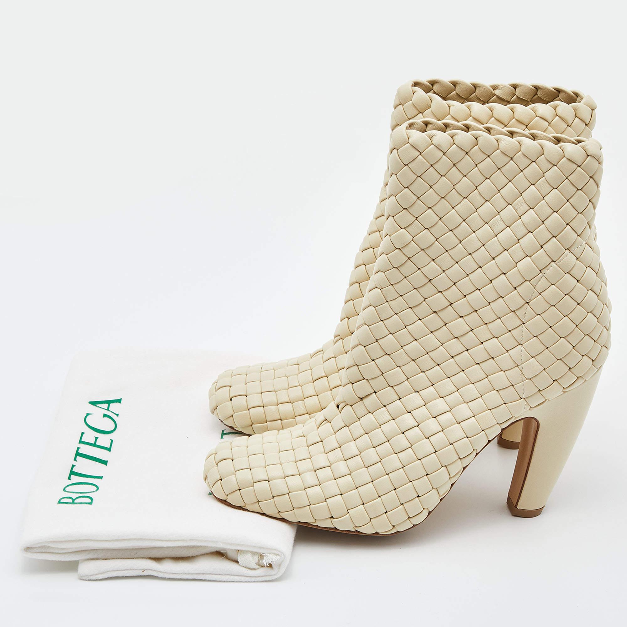 Bottega Veneta Beige Intrecciato Leather Canalazzo Ankle Boots Size 36 For Sale 3