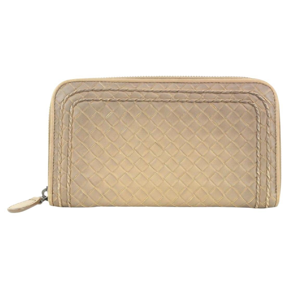 Bottega Veneta Beige Intrecciato Continental Brieftasche aus Leder mit Reißverschluss um Reißverschluss im Angebot