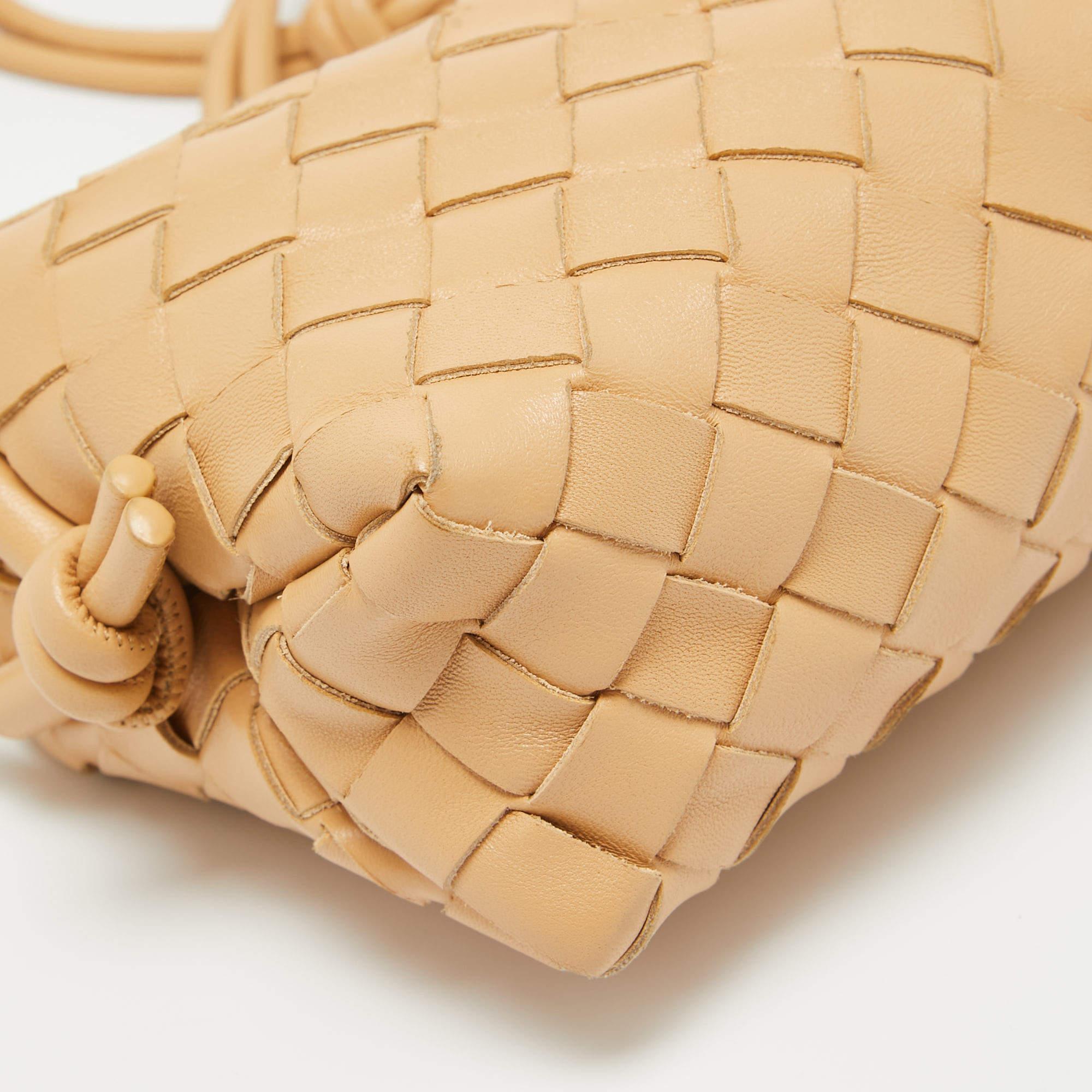 Bottega Veneta Beige Intrecciato Leather Mini Loop Crossbody Bag For Sale 5